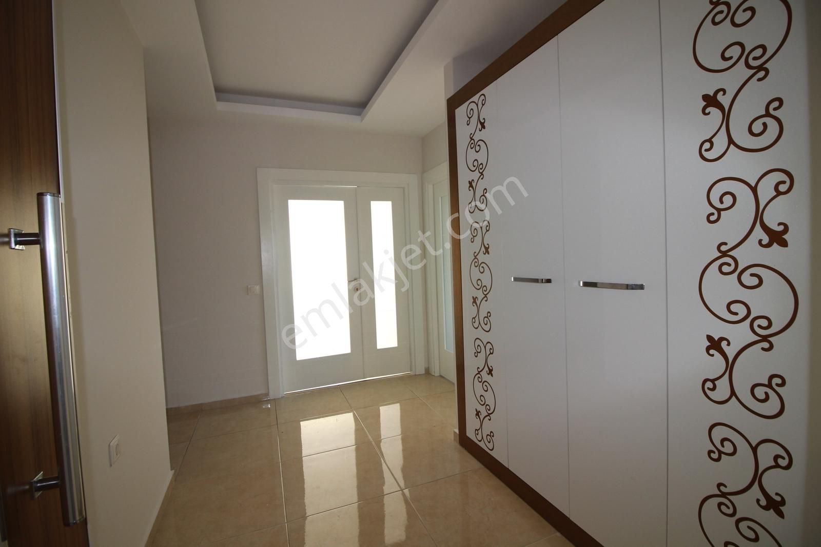 Han Emlak'tan Merkez Mah'de Doğalgazlı 3+1 Kiralık Daire - Görsel 13