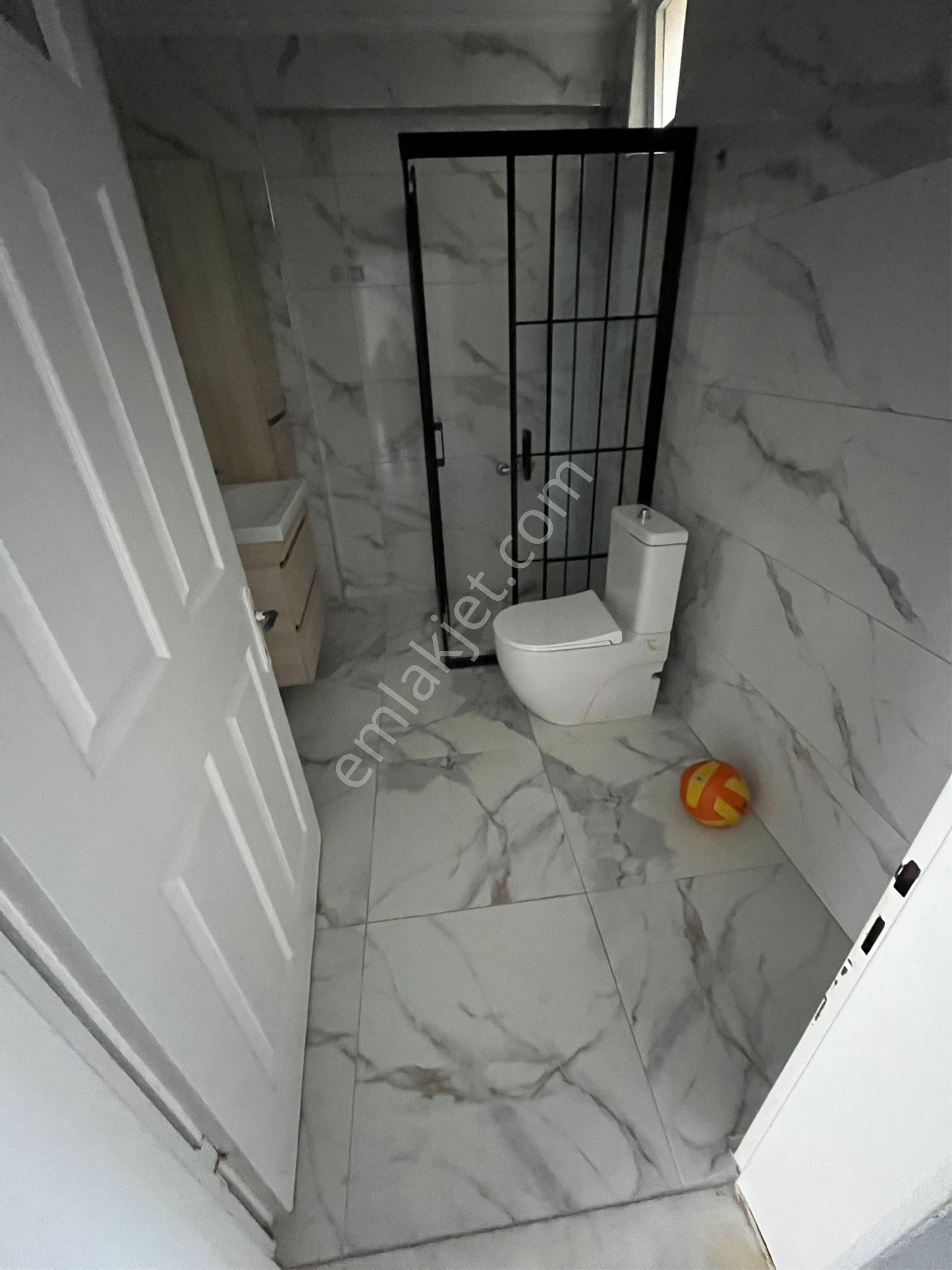 Kuşadası İkiçeşmelikte Kapalı Mutfak Satılık Daire - Görsel 7