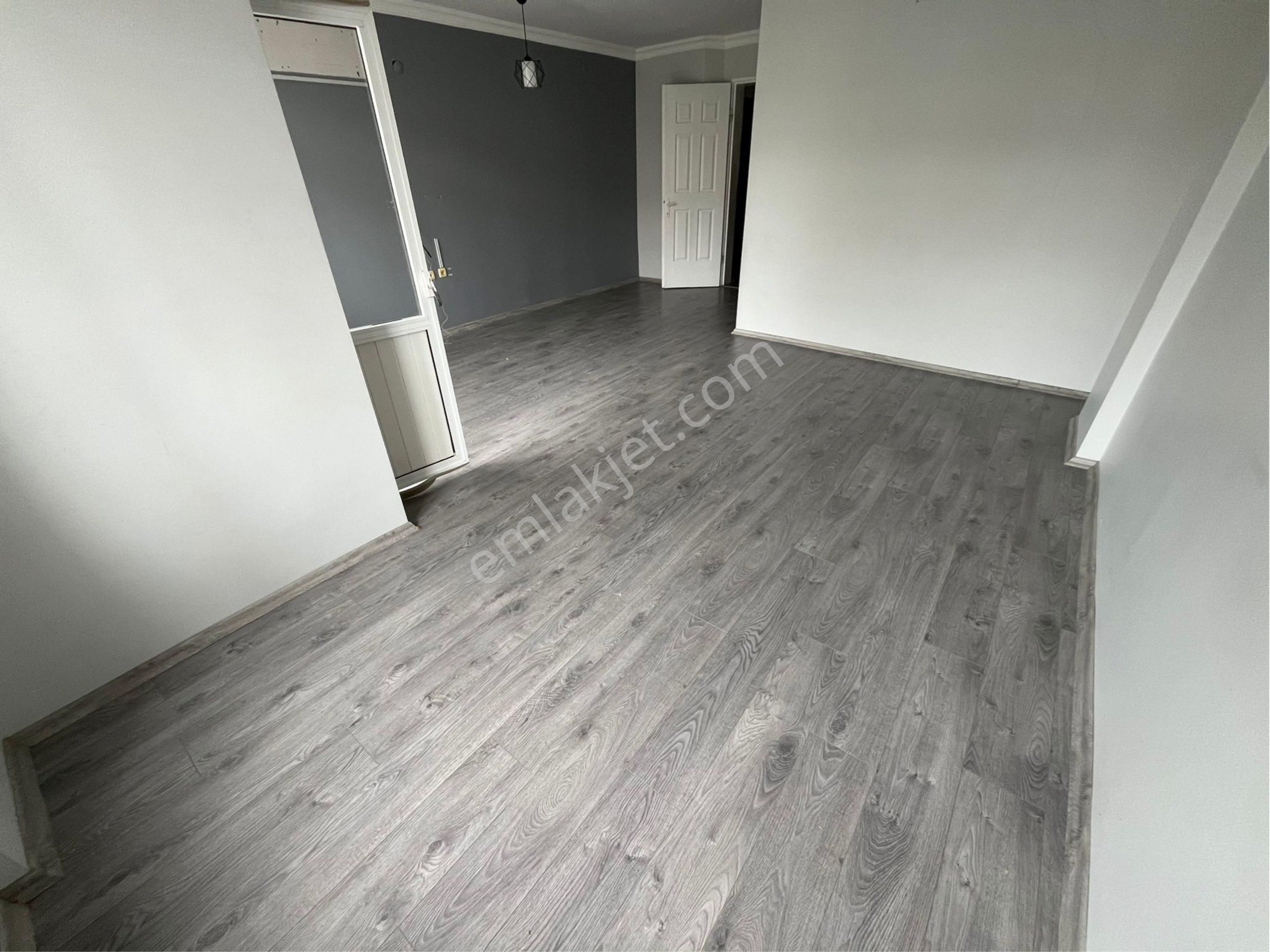 Kuşadası İkiçeşmelikte Kapalı Mutfak Satılık Daire - Görsel 3