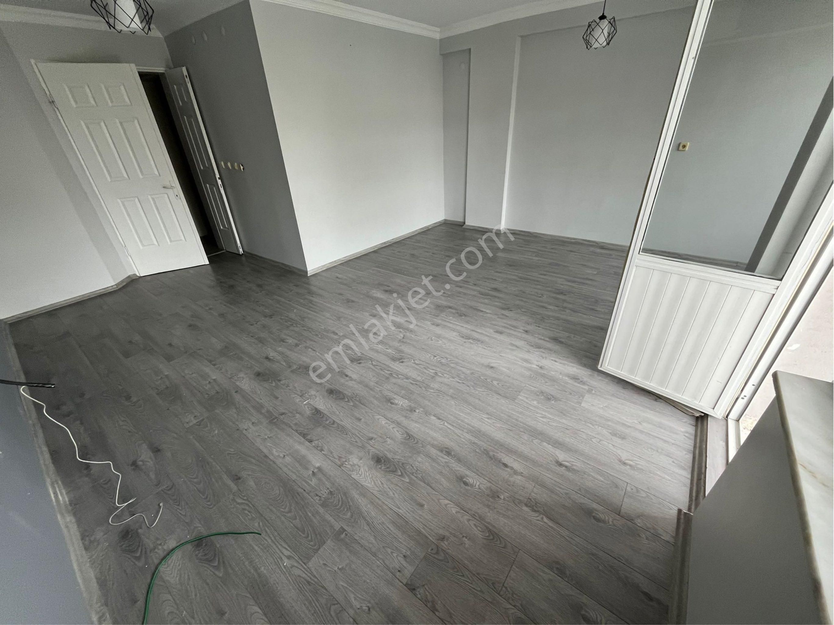 Kuşadası İkiçeşmelikte Kapalı Mutfak Satılık Daire - Görsel 27