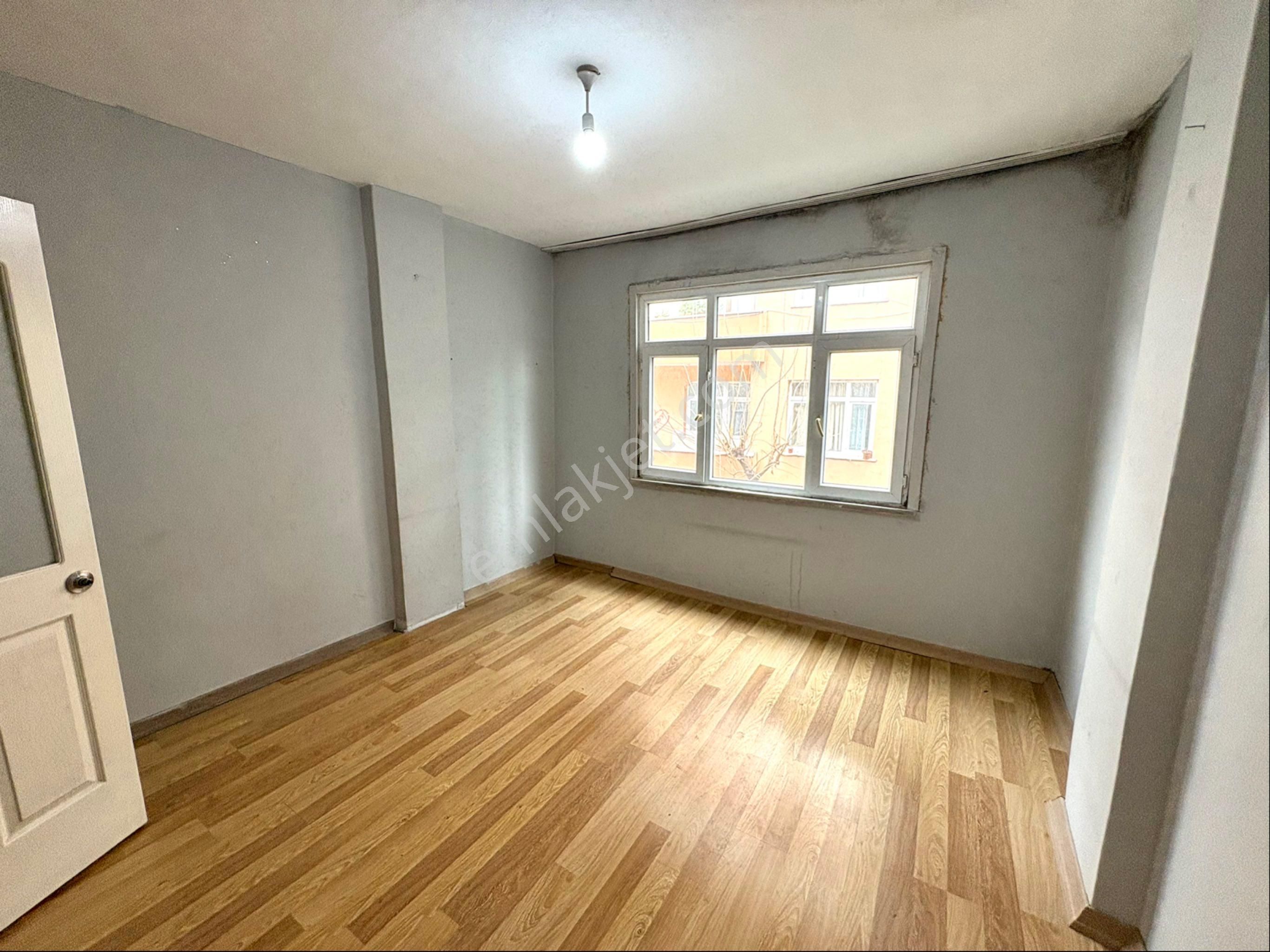 Emir Emlak’dan 1+1 2 Kat Doğalgaz Kombili - Görsel 11