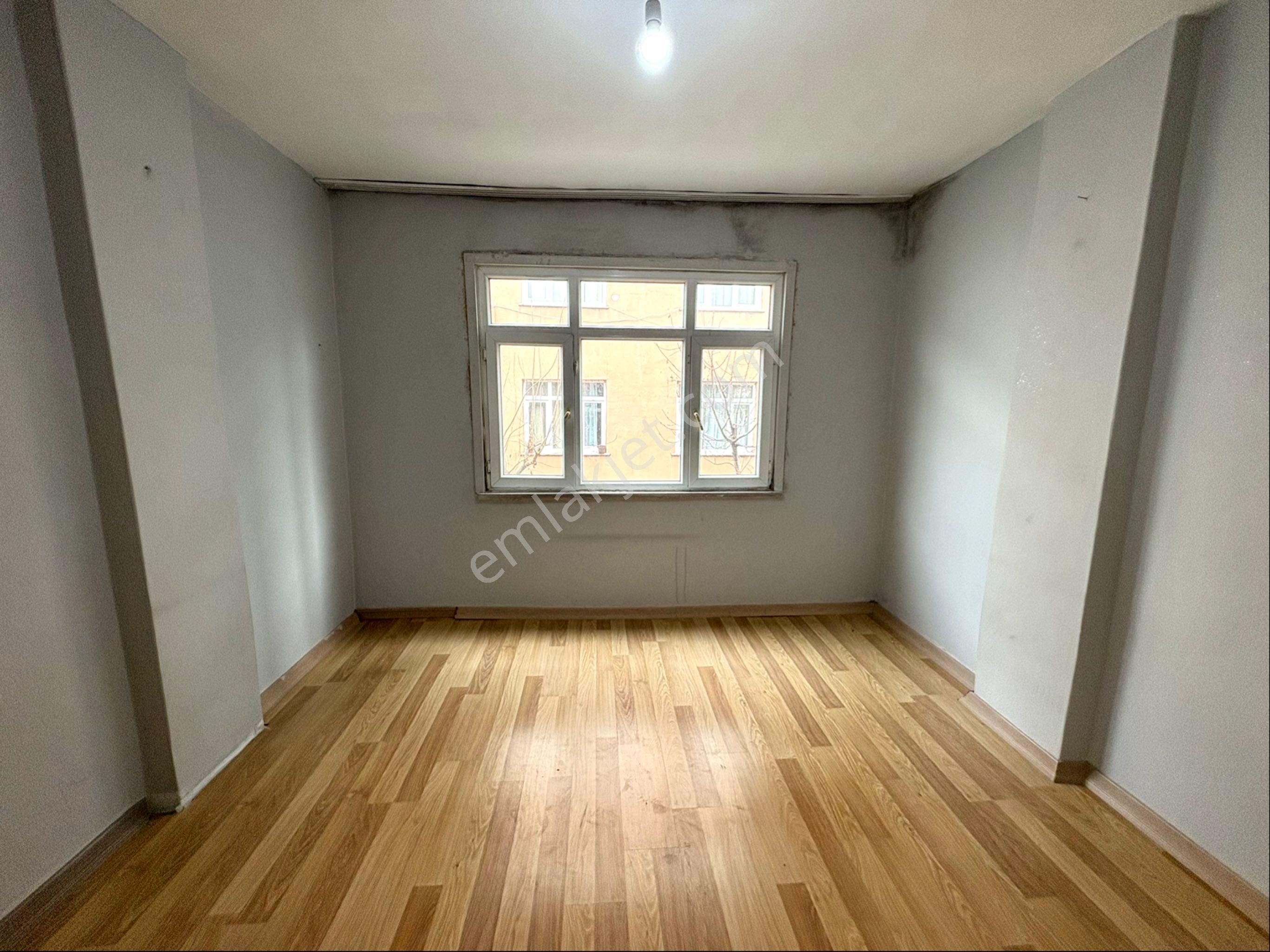 Emir Emlak’dan 1+1 2 Kat Doğalgaz Kombili - Görsel 10