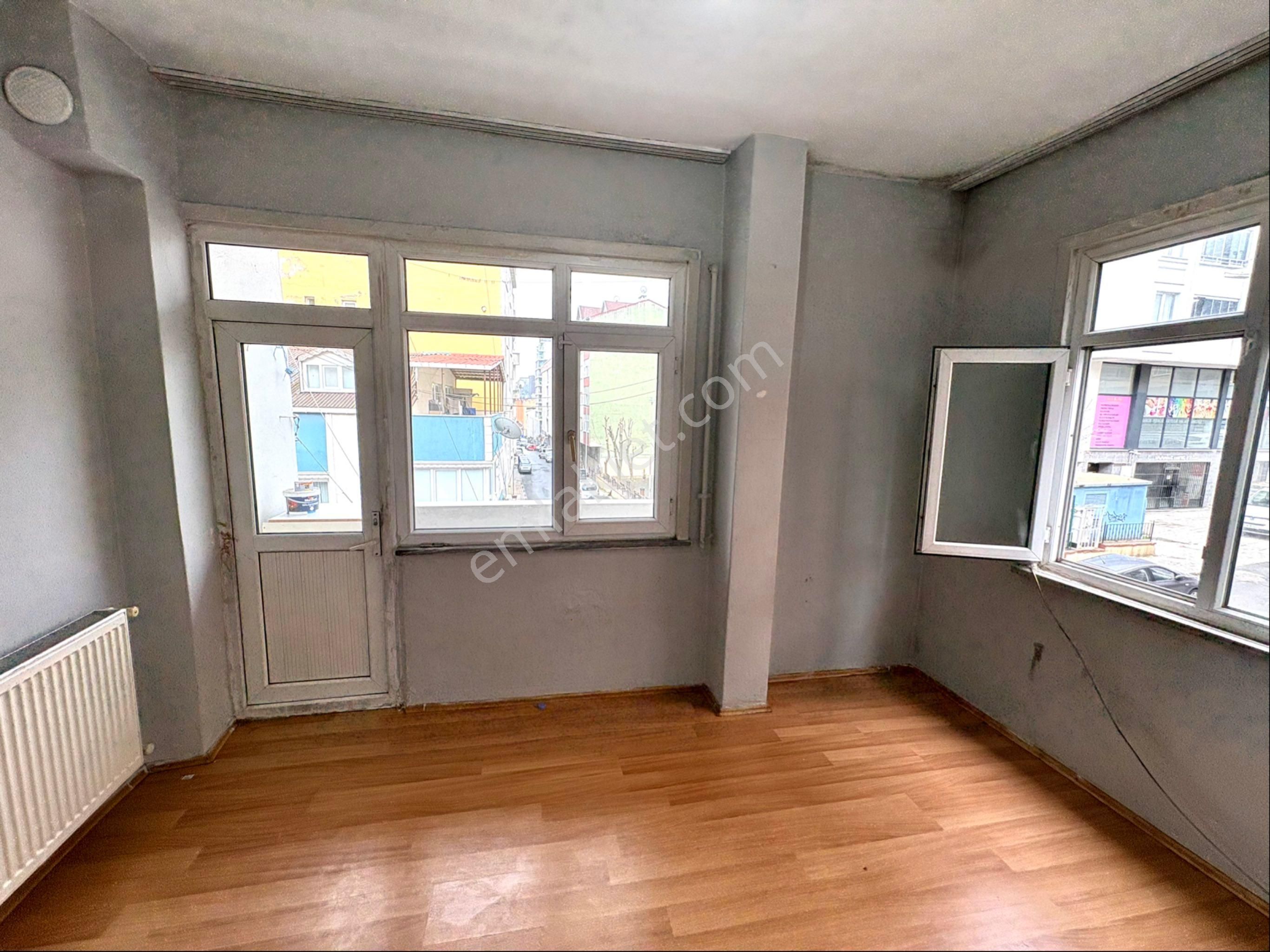 Emir Emlak’dan 1+1 2 Kat Doğalgaz Kombili - Görsel 2