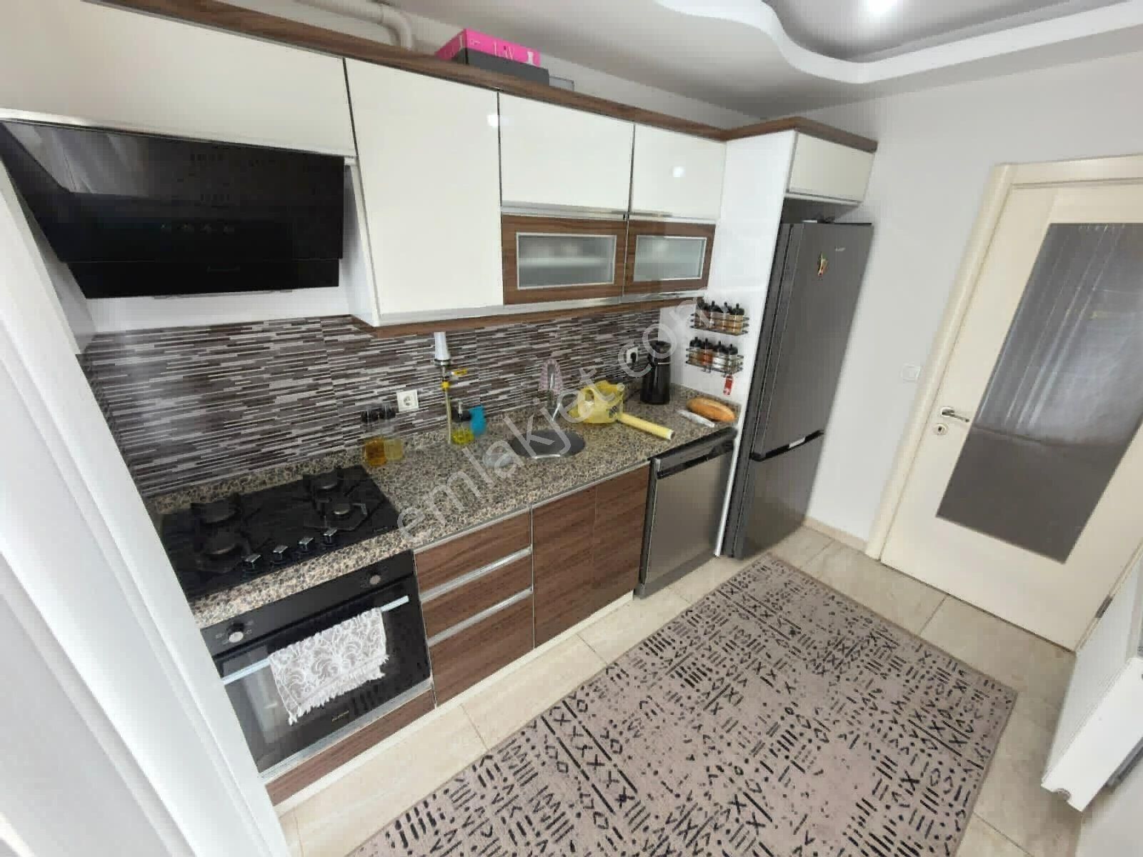 🟣 Güç Gayrimenkul'den Akçay'da Ayrı Mutfaklı Ön Cephe Ara Kat Kombili 2+1 Daire - Görsel 2