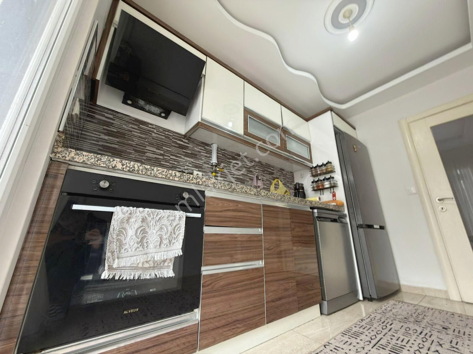 🟣 Güç Gayrimenkul'den Akçay'da Ayrı Mutfaklı Ön Cephe Ara Kat Kombili 2+1 Daire - Görsel 21