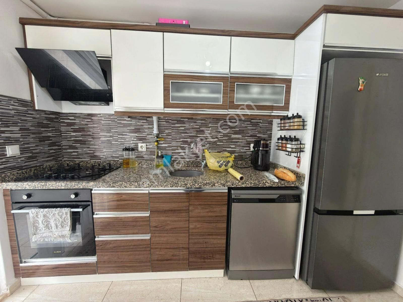 🟣 Güç Gayrimenkul'den Akçay'da Ayrı Mutfaklı Ön Cephe Ara Kat Kombili 2+1 Daire - Görsel 11