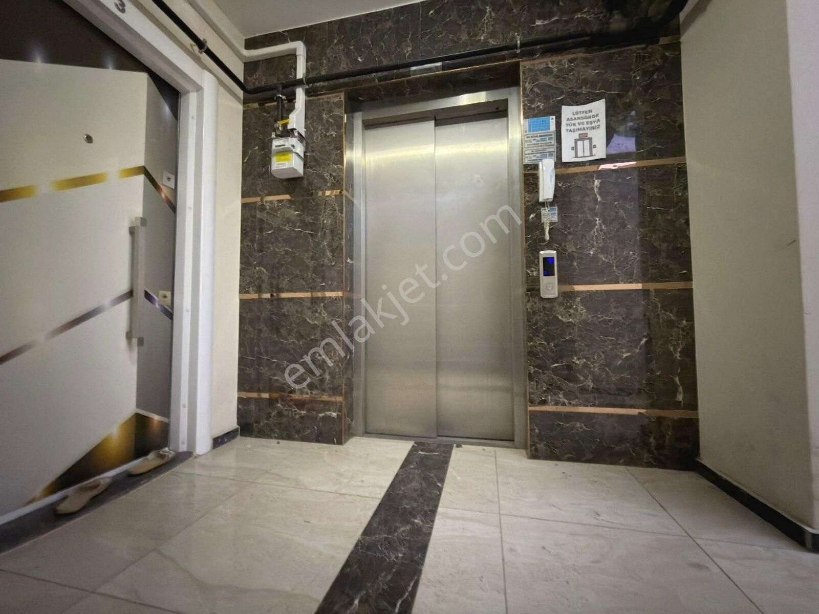 🟣 Güç Gayrimenkul'den Akçay'da Ayrı Mutfaklı Ön Cephe Ara Kat Kombili 2+1 Daire - Görsel 6