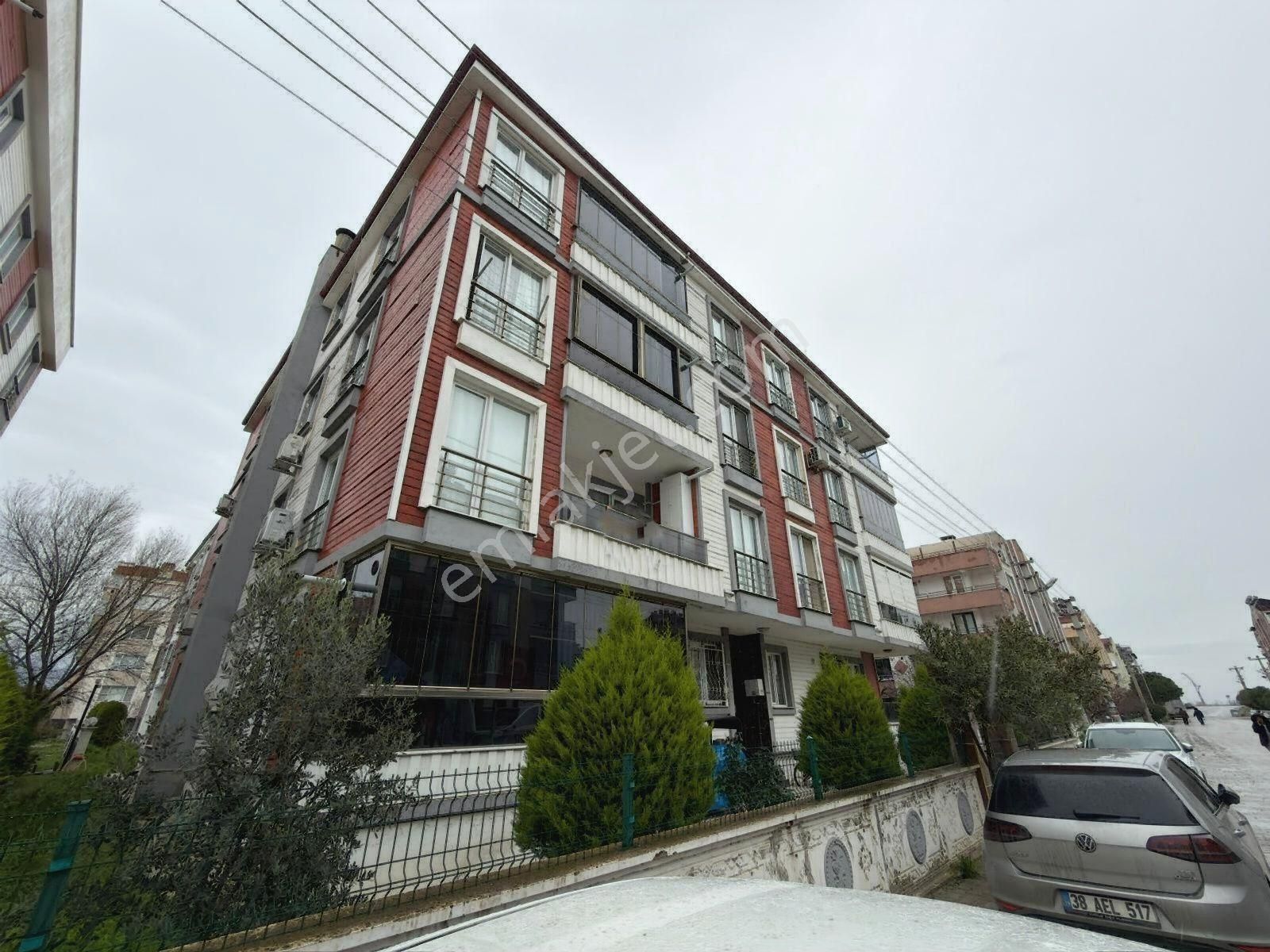 🟣 Güç Gayrimenkul'den Akçay'da Ayrı Mutfaklı Ön Cephe Ara Kat Kombili 2+1 Daire - Görsel 10