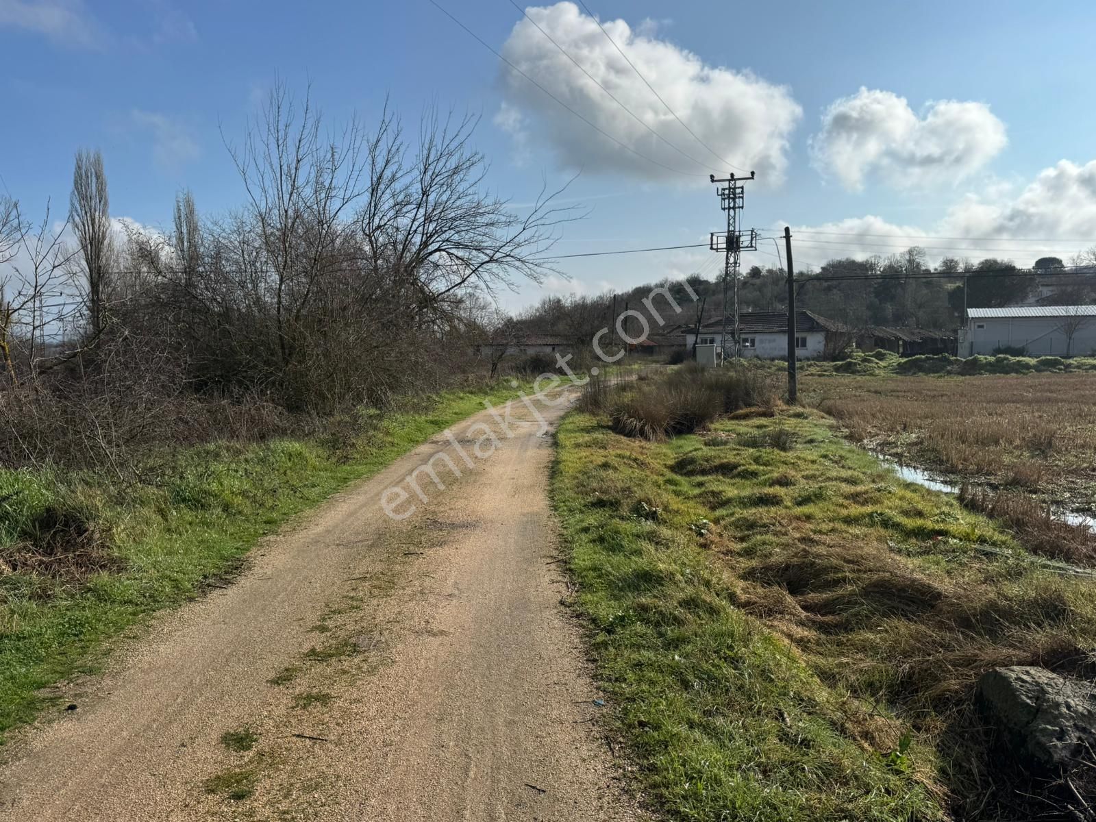 Çanakkale Lapseki Beypınar Köyündesatılık 1.372 M2 Arazi - Görsel 15