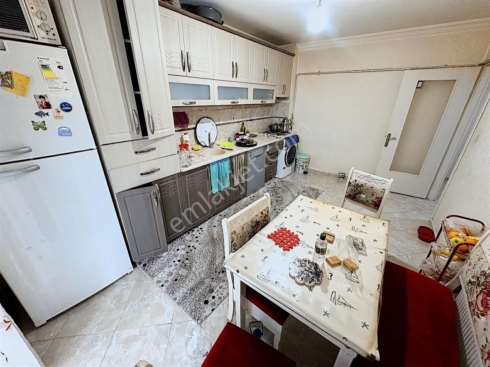 Ön Cehpe Yüksek Giriş Altında Daire Olan 3+1 Ferah Daire - Görsel 2