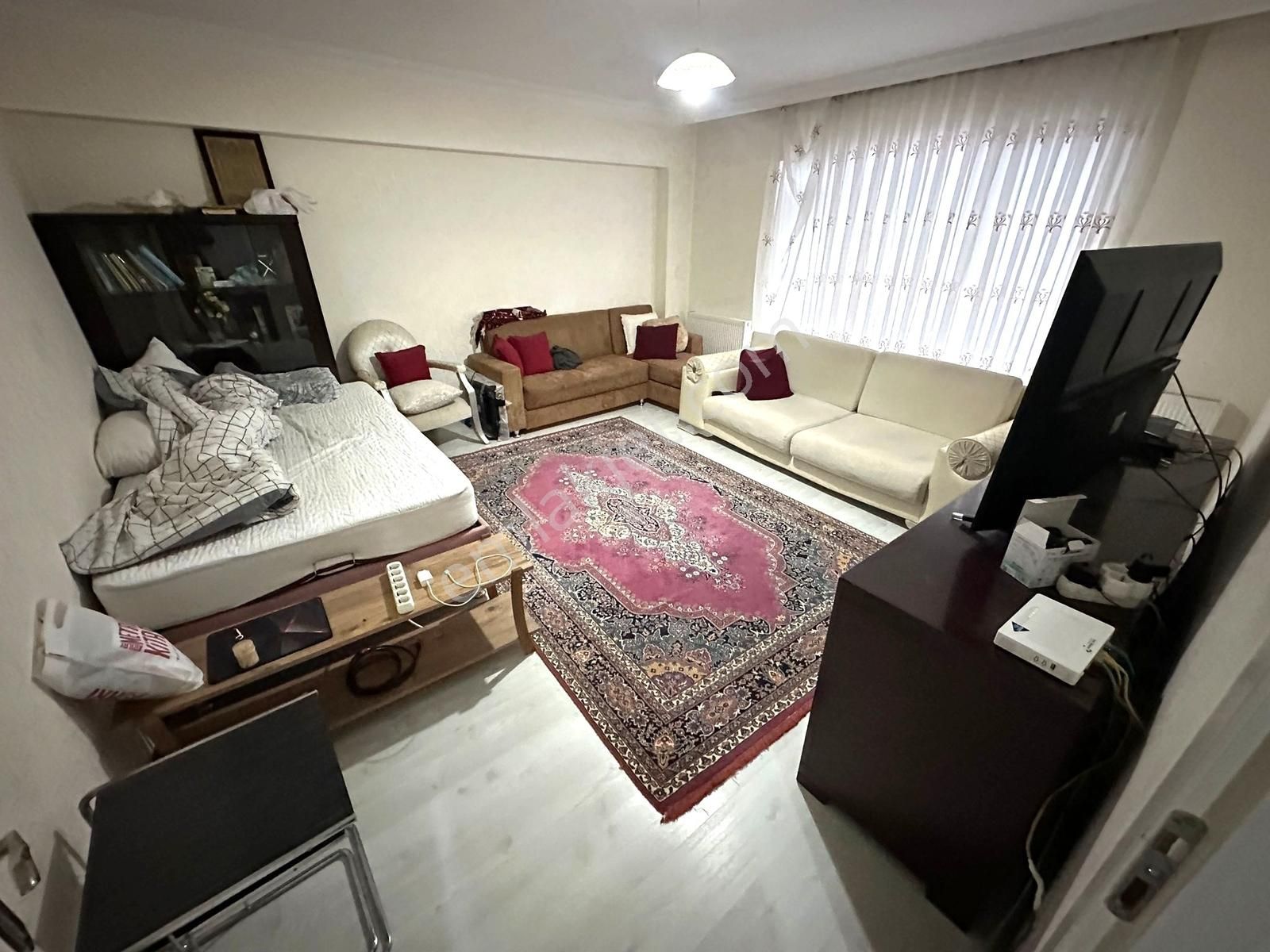 Ön Cehpe Yüksek Giriş Altında Daire Olan 3+1 Ferah Daire - Görsel 15