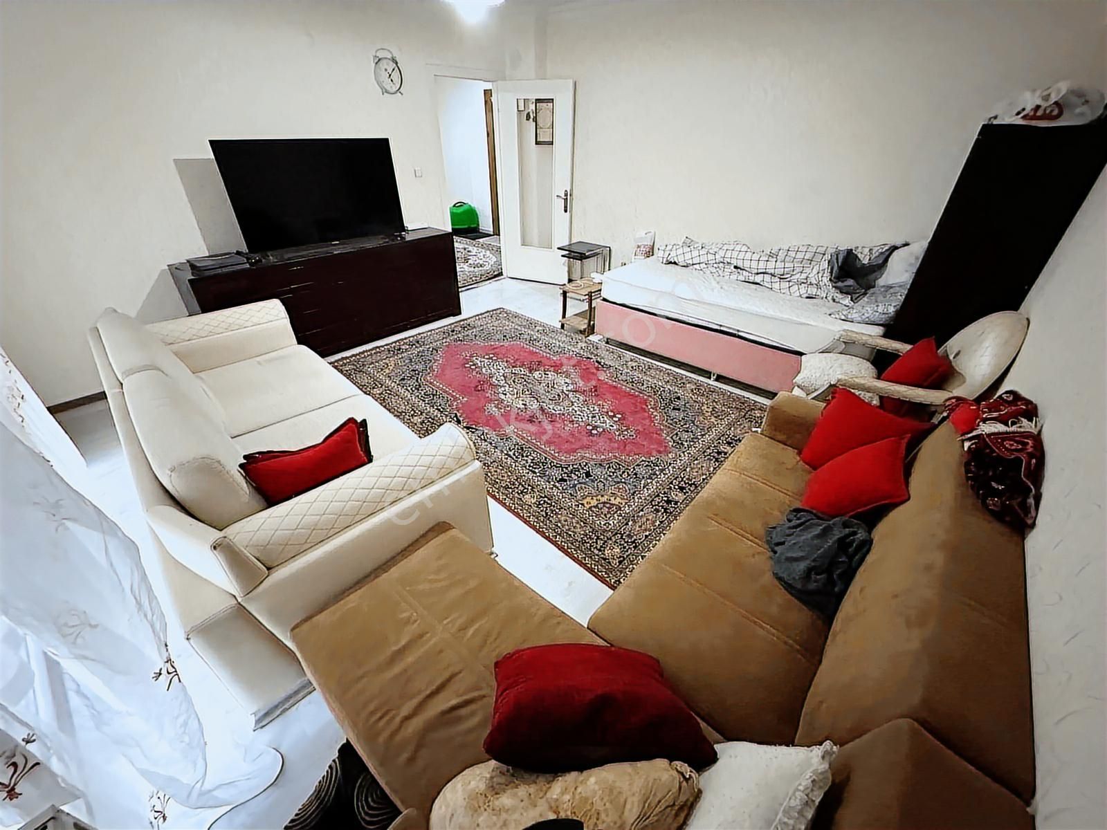 Ön Cehpe Yüksek Giriş Altında Daire Olan 3+1 Ferah Daire - Görsel 4