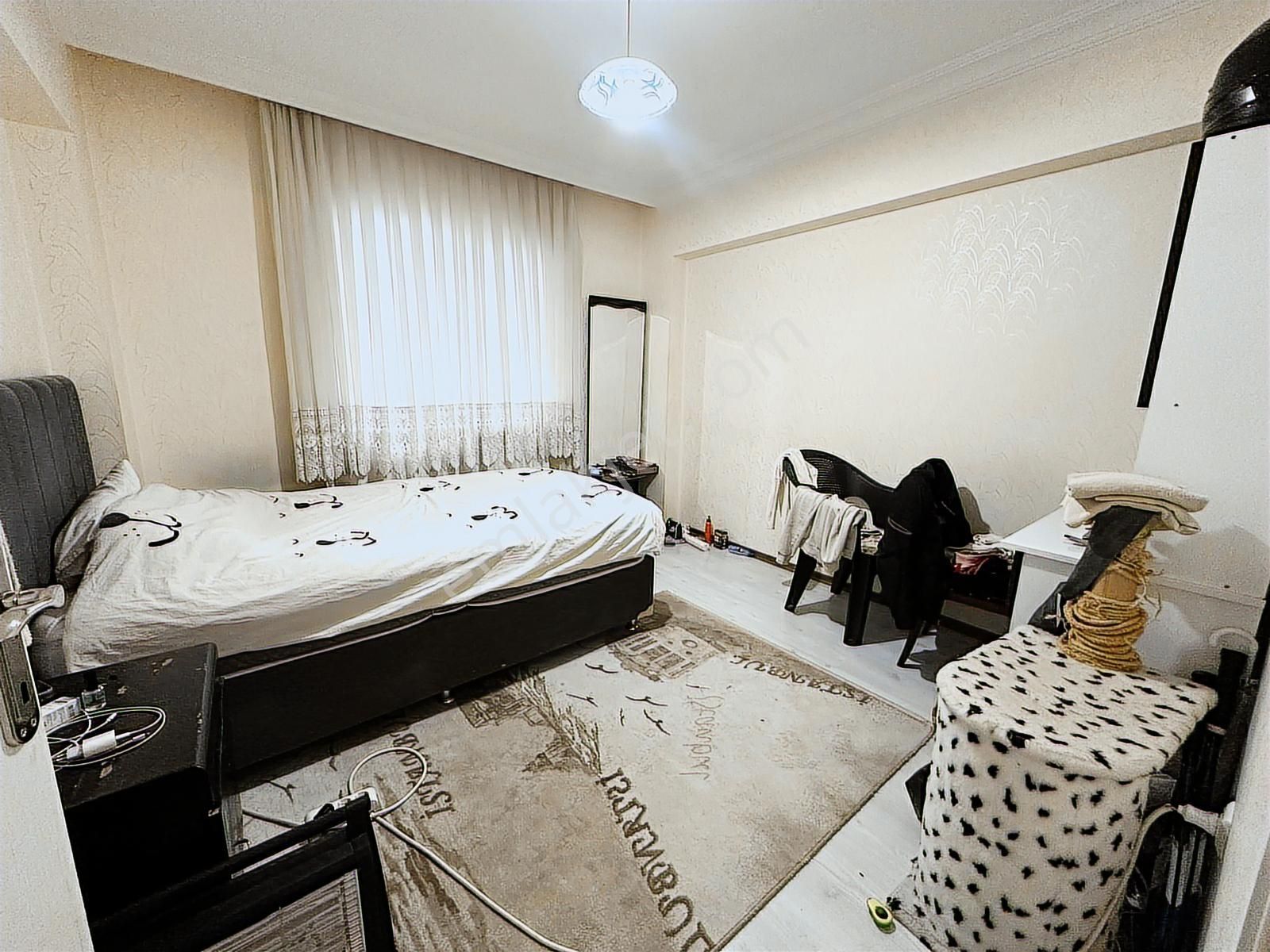 Ön Cehpe Yüksek Giriş Altında Daire Olan 3+1 Ferah Daire - Görsel 17