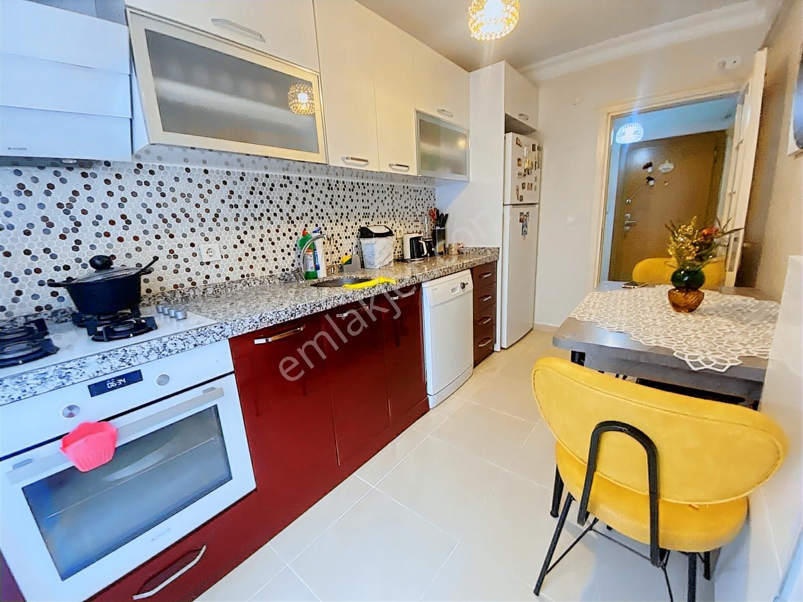 Pegaas'tan Cihangir Mah Metrobüse 1dk 2+1 Ön Cephe Satılık Daire - Görsel 15