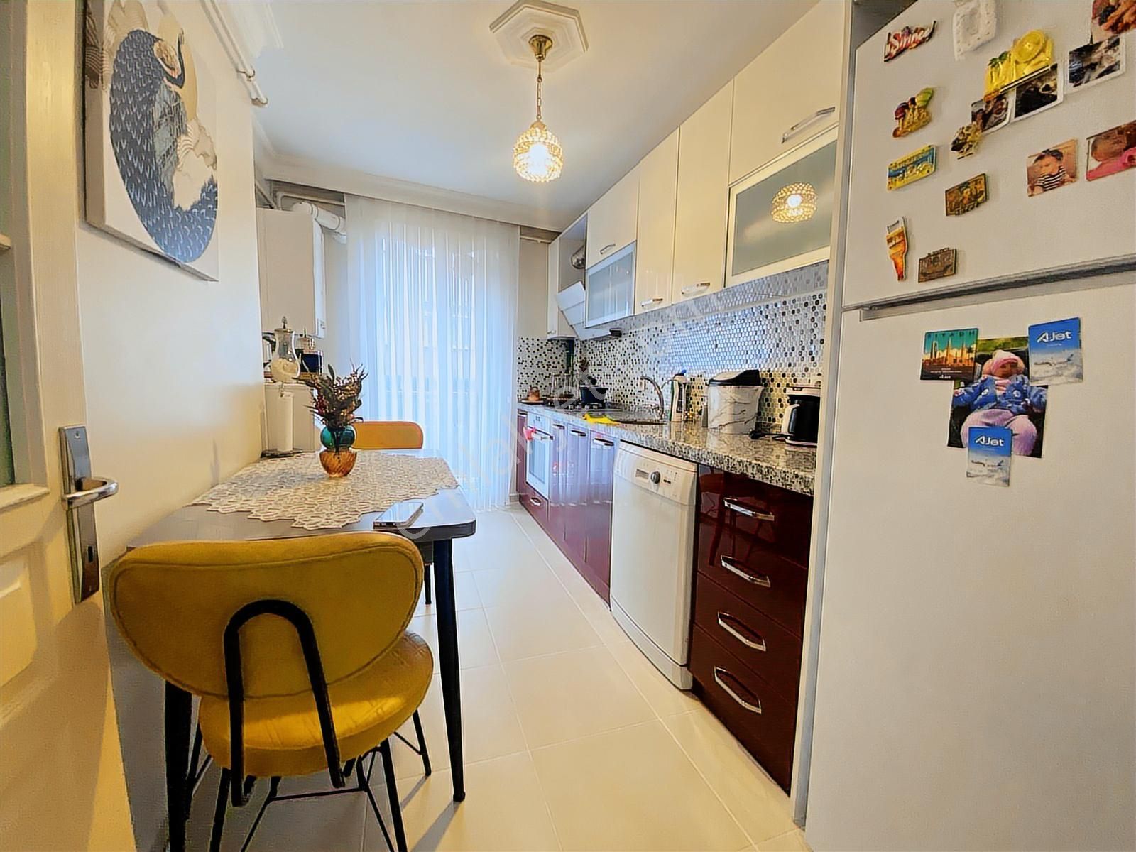 Pegaas'tan Cihangir Mah Metrobüse 1dk 2+1 Ön Cephe Satılık Daire - Görsel 7