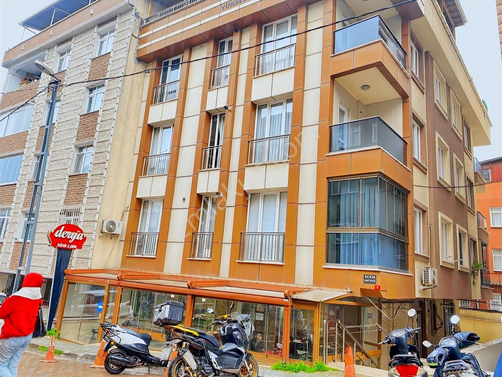 Pegaas'tan Cihangir Mah Metrobüse 1dk 2+1 Ön Cephe Satılık Daire