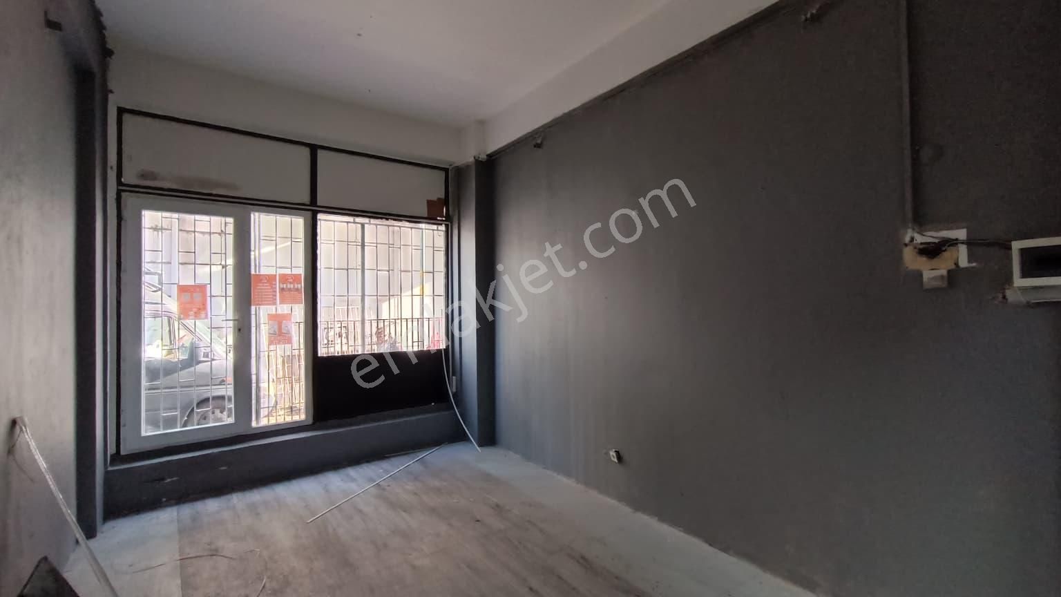 Bayrampaşa Demirkapı Caddesi Paşam Çarşısı 20 M2 Satılık Dükkan - Görsel 9