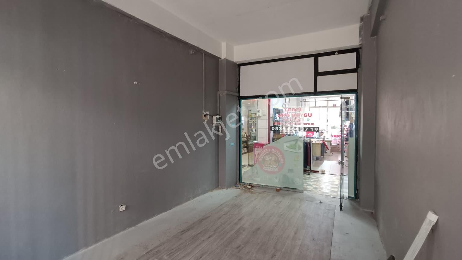 Bayrampaşa Demirkapı Caddesi Paşam Çarşısı 20 M2 Satılık Dükkan - Görsel 8