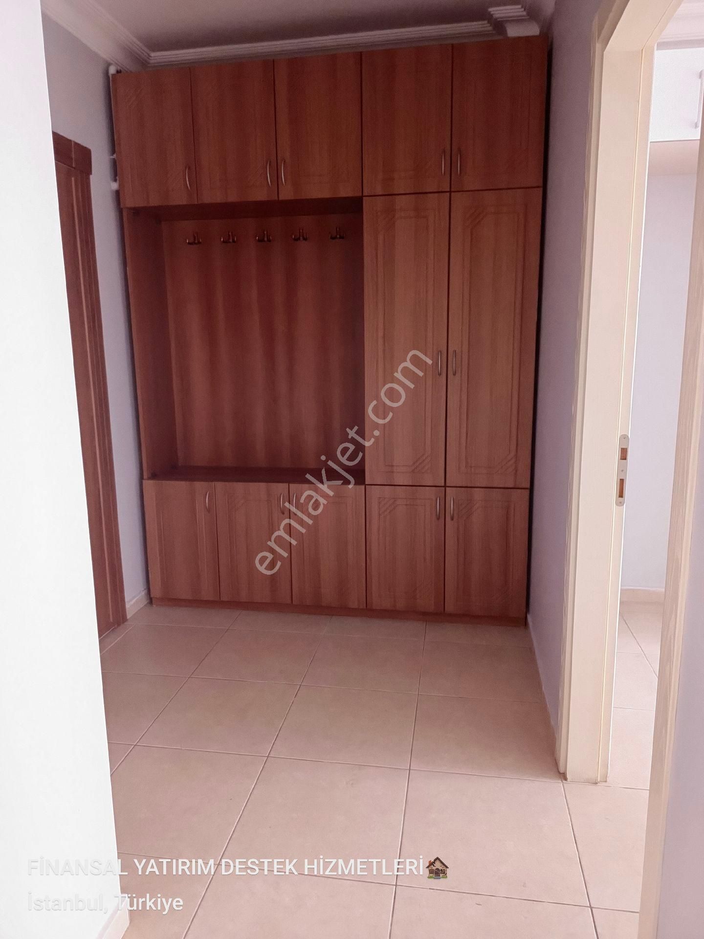 Ümraniye Armağanevler Mahallesi Diriliş Caddesi Üzerinde Site İçi 2+1 3.kat Metro Yürüme - Görsel 15