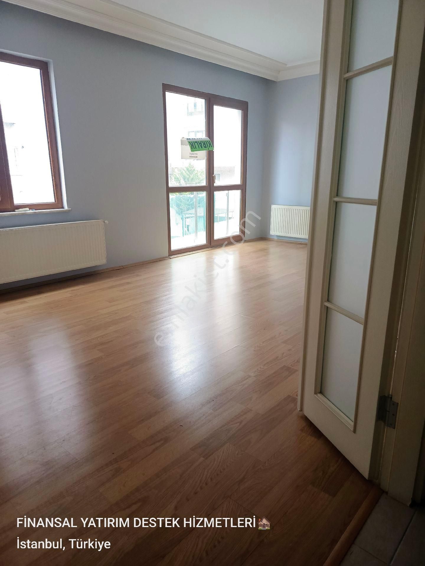 Ümraniye Armağanevler Mahallesi Diriliş Caddesi Üzerinde Site İçi 2+1 3.kat Metro Yürüme