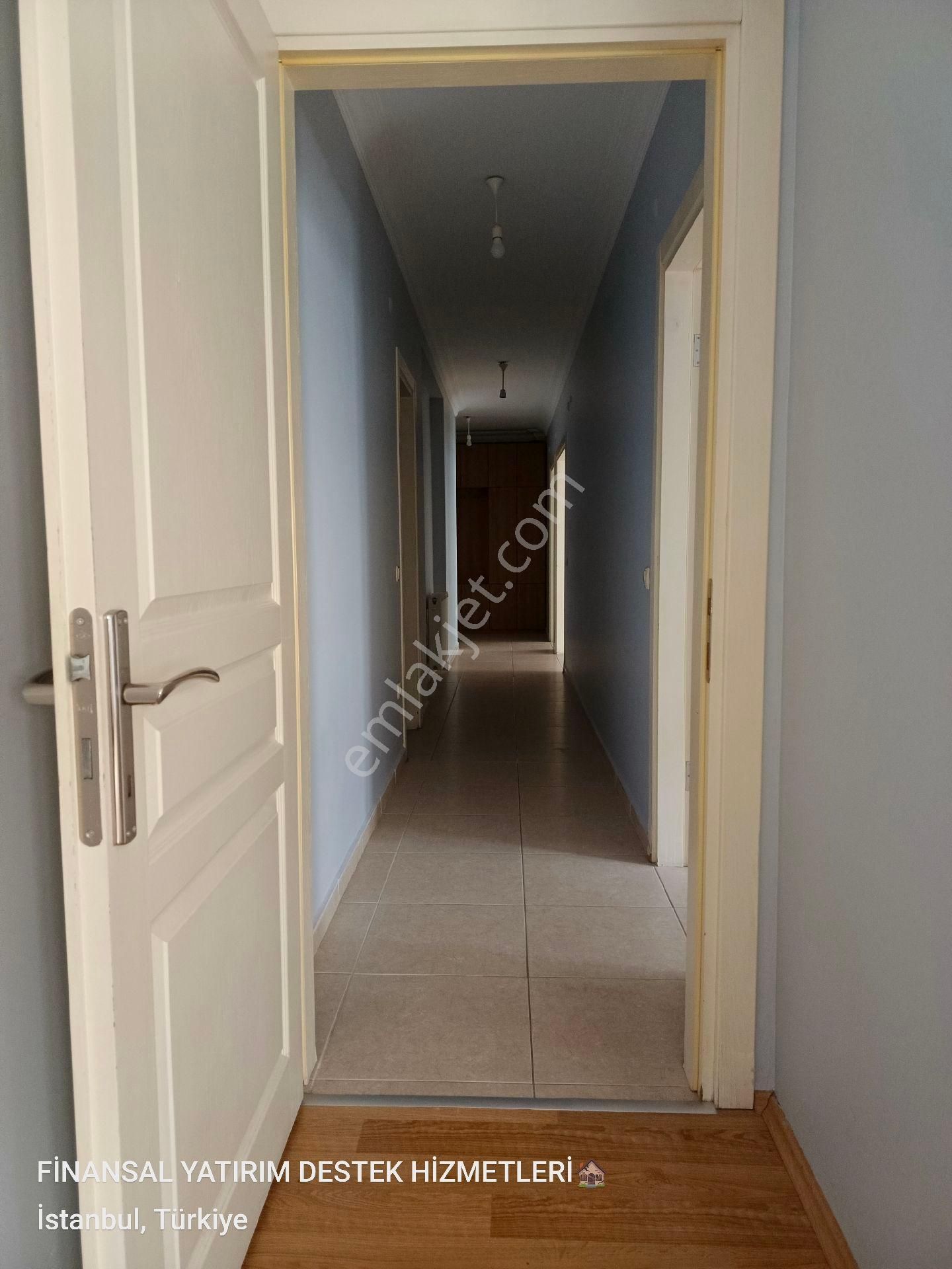 Ümraniye Armağanevler Mahallesi Diriliş Caddesi Üzerinde Site İçi 2+1 3.kat Metro Yürüme - Görsel 14