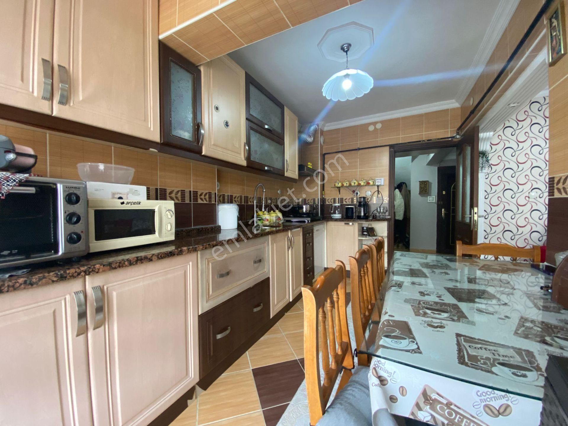 Kalecik Emlak'tan Merkez Mah'de 180m² 4+1 Dublex Teras Balkon