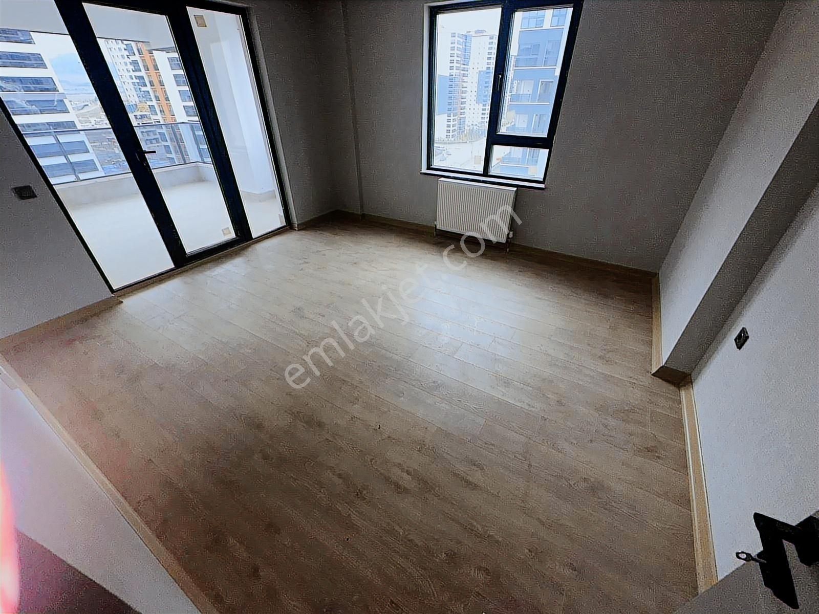 Kılıçsoy'dan Ovagross Yakını Premium Sitede Köşe Daire - Görsel 33