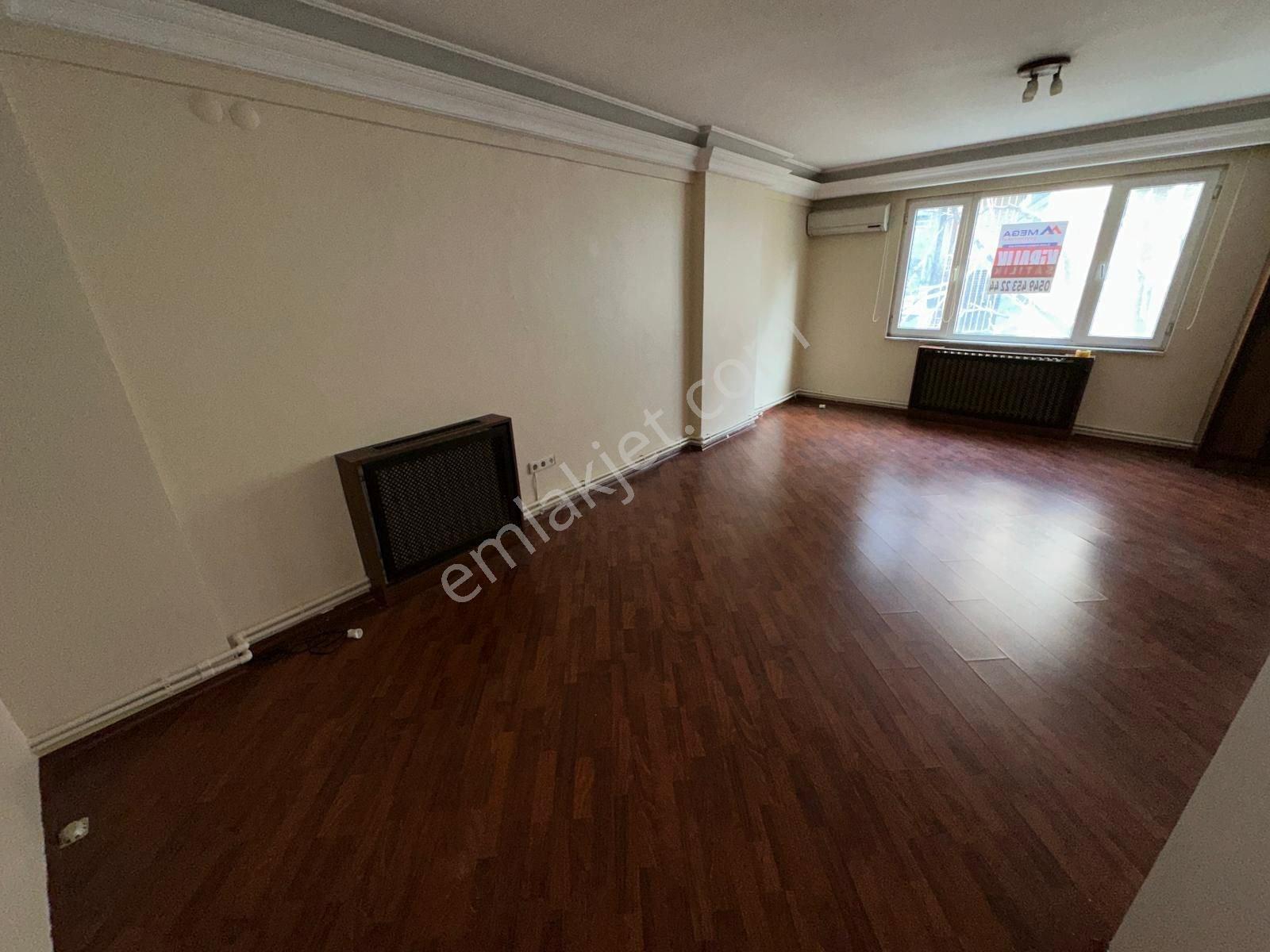 Bahariye Caddesine 1. Paralel Sokak Cam Plazada Kiralık Ofis - Görsel 17