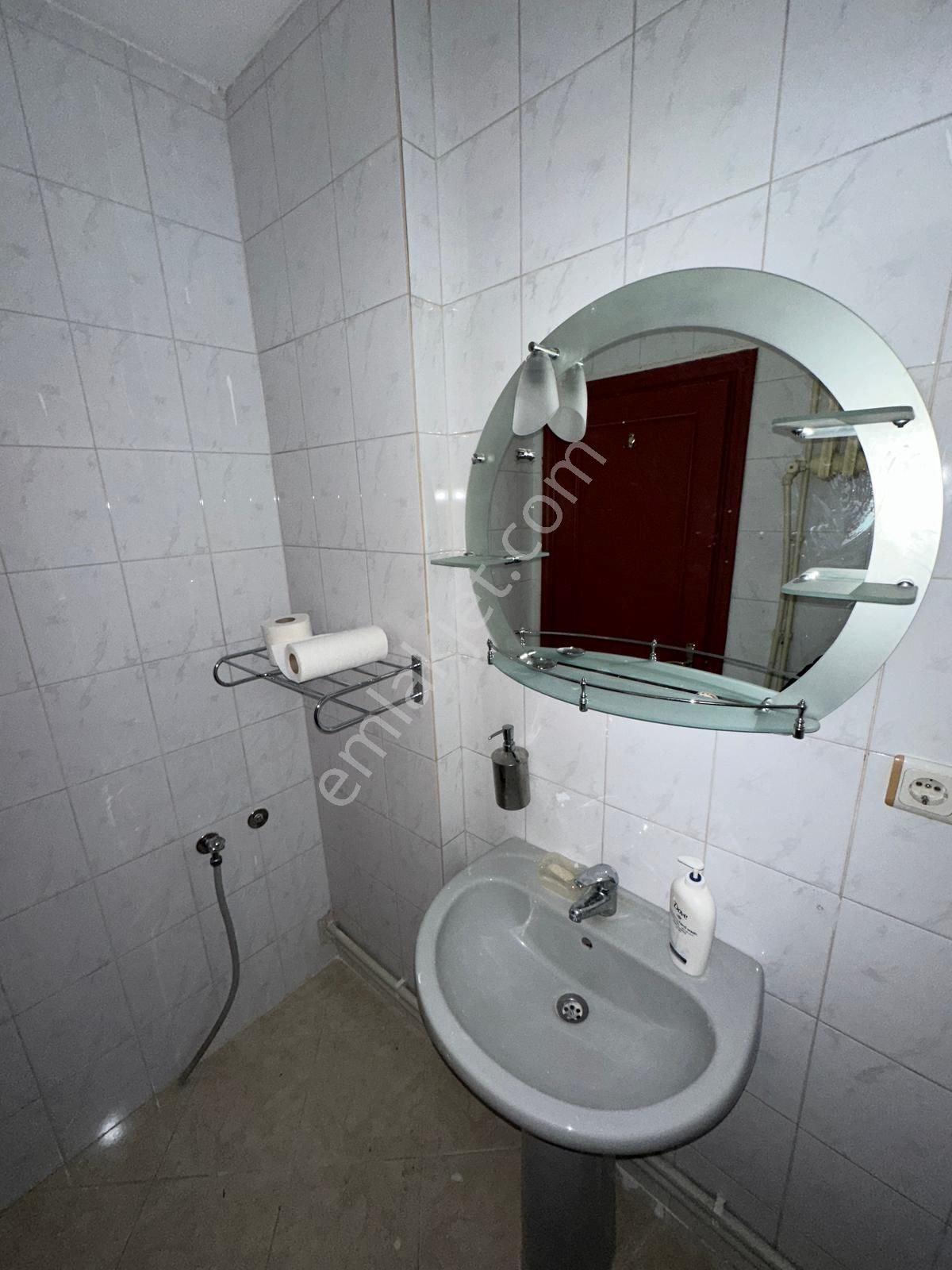 Bahariye Caddesine 1. Paralel Sokak Cam Plazada Kiralık Ofis - Görsel 6