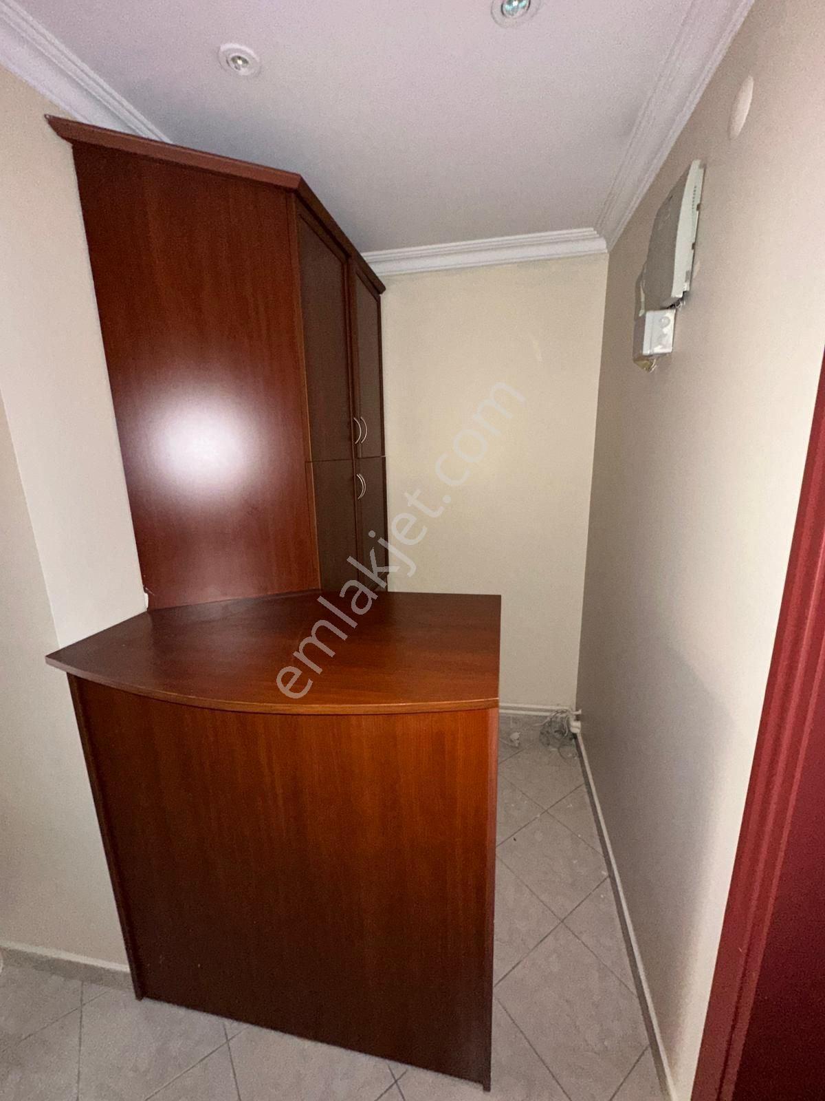Bahariye Caddesine 1. Paralel Sokak Cam Plazada Kiralık Ofis - Görsel 11
