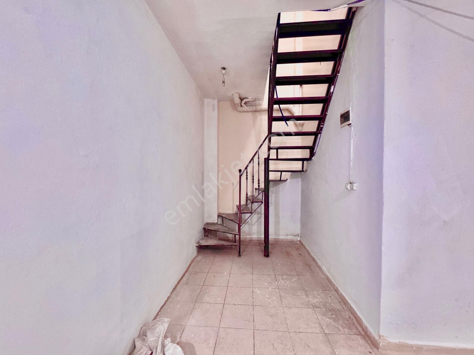 Goldhouse Dan Satılık Cadde Üzeri Tabela Değeri Yüksek Dükkan - Görsel 9