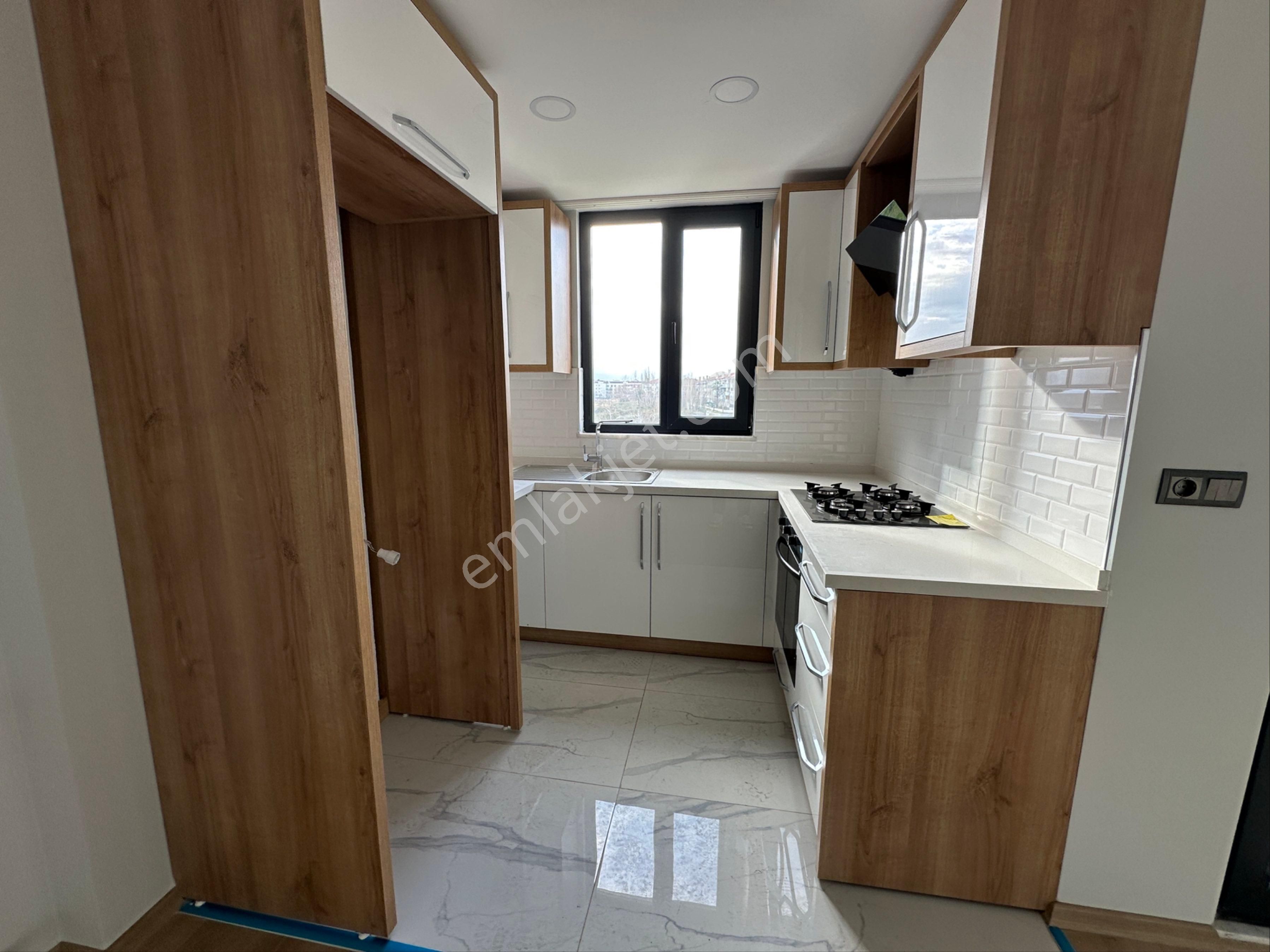 Cantan Emlaktan Akçay 2+1 Lüks Tasarımlı Sıfır Fırsat Daire - Görsel 16
