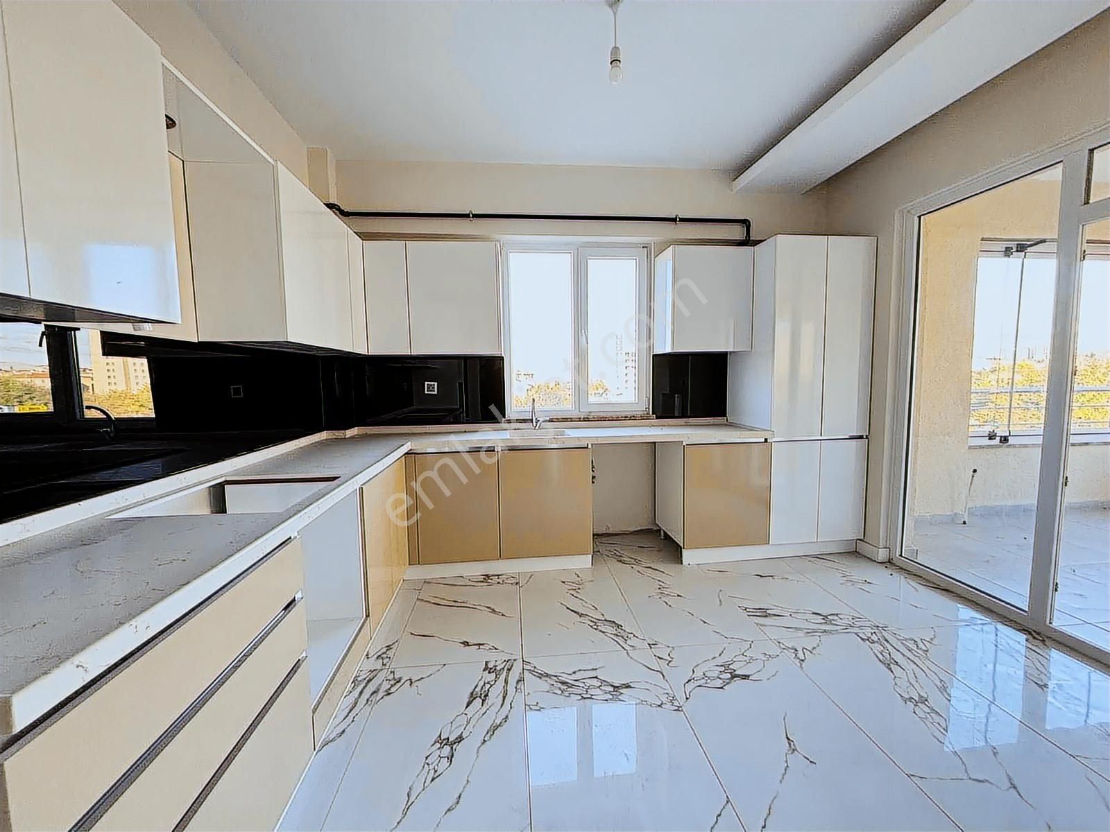 Etna İnş.kalitesi İle Yeni Pervanenin En Lüks Dairesi 3+1satılık - Görsel 15