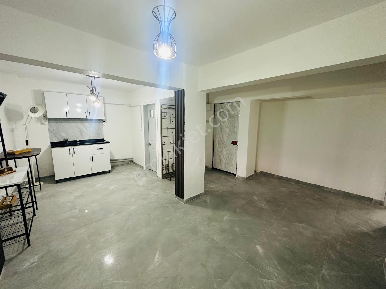 A Plus Gayrimenkulden Cadde Üstü Uygun Fiyat Satılık 2+1 Daire - Görsel 3