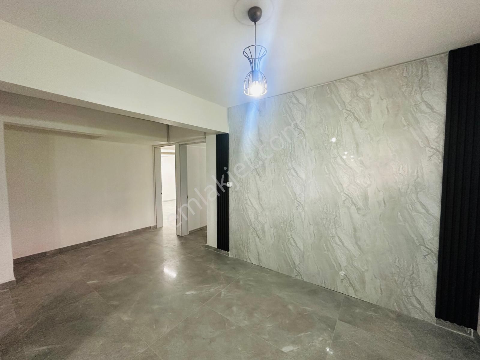 A Plus Gayrimenkulden Cadde Üstü Uygun Fiyat Satılık 2+1 Daire - Görsel 19