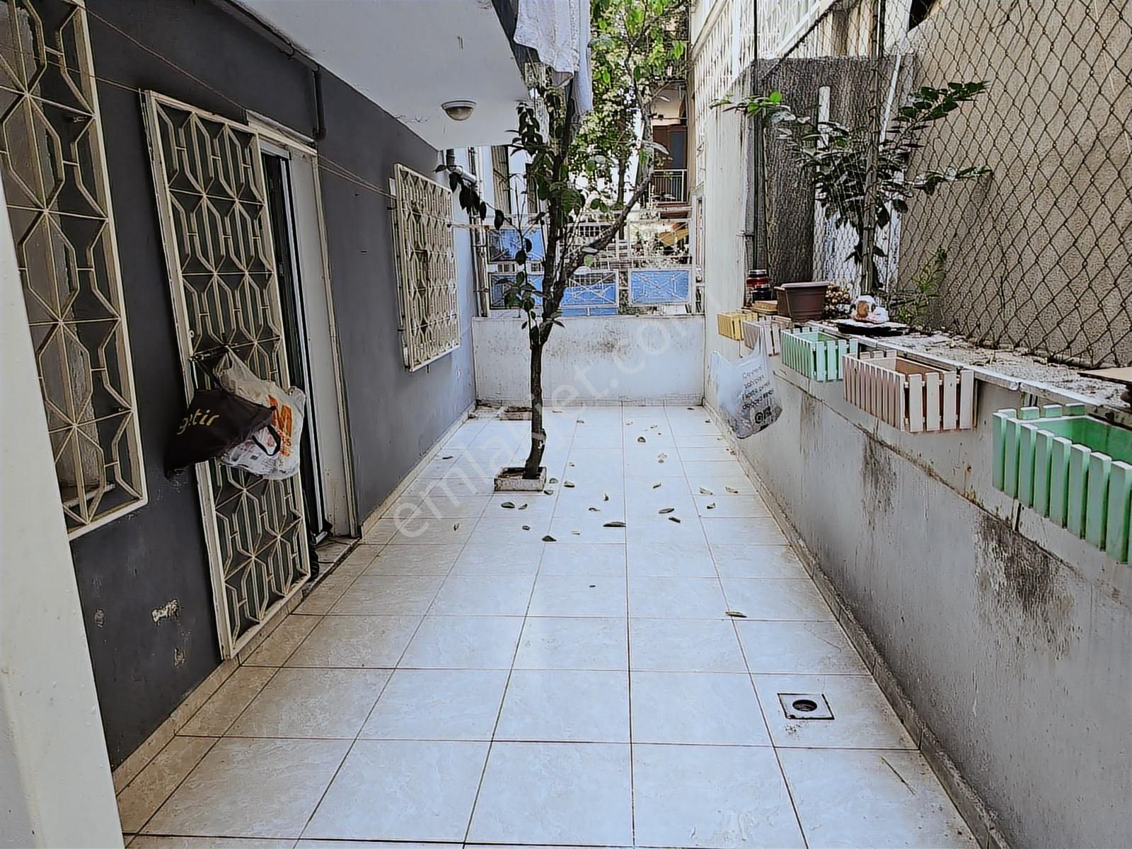 Buca Yeşilbağlar Doğalgazlı 105m2 2+1 Kiralık - Görsel 11