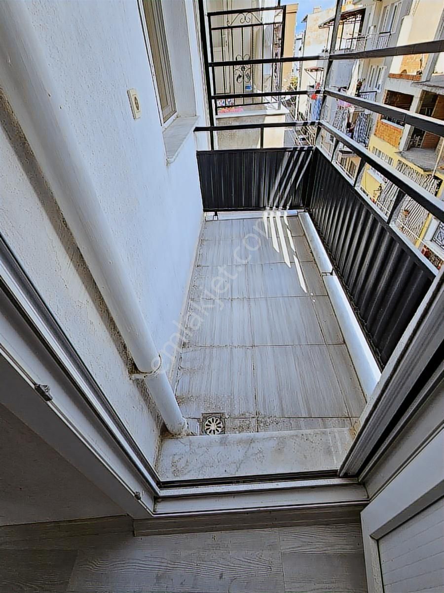 Buca Yeşilbağlar Mah Satılık 106m2 3+1 4 Kat Kullanışlı Daire - Görsel 18