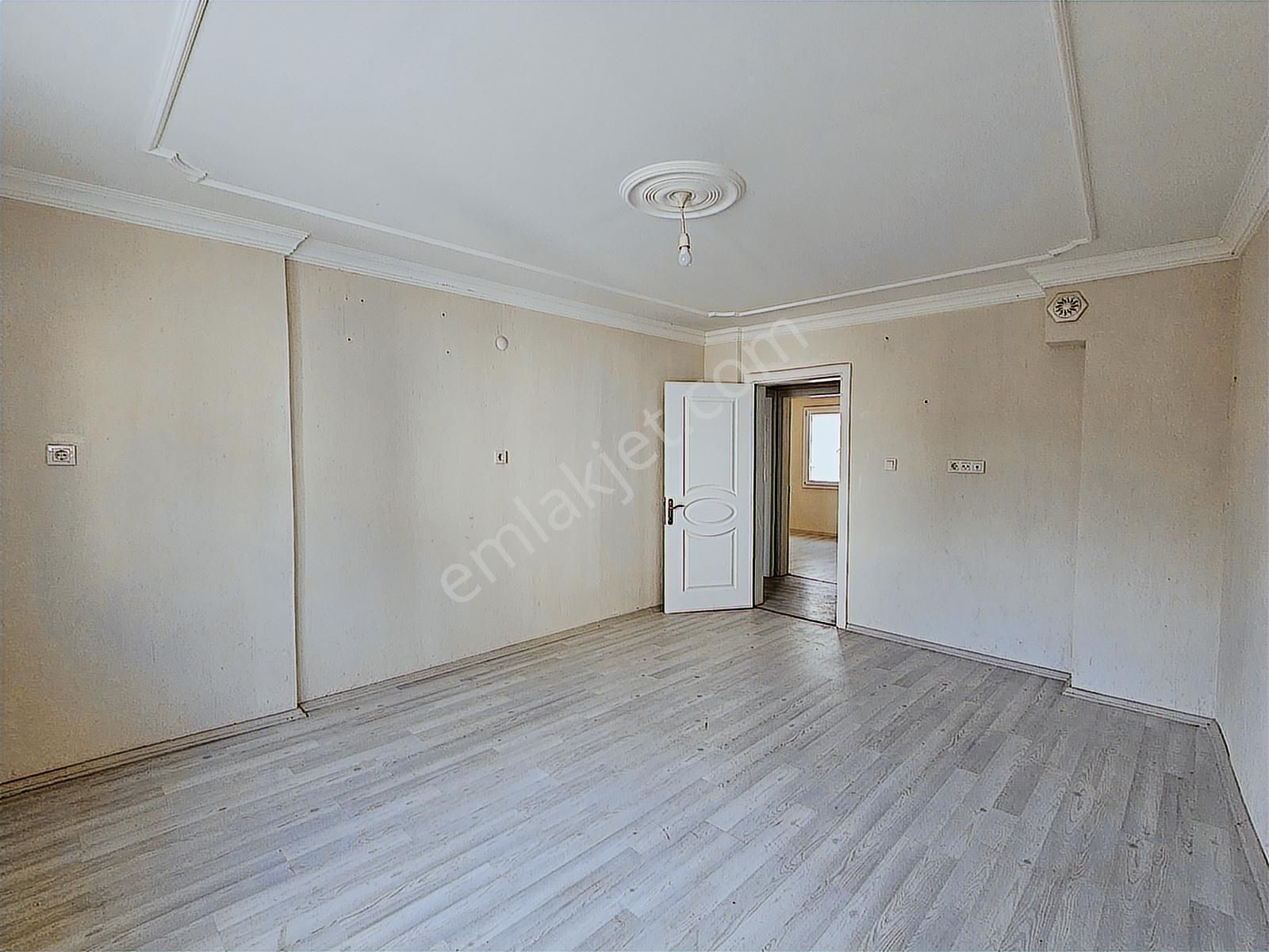 Buca Yeşilbağlar Mah Satılık 106m2 3+1 4 Kat Kullanışlı Daire - Görsel 15