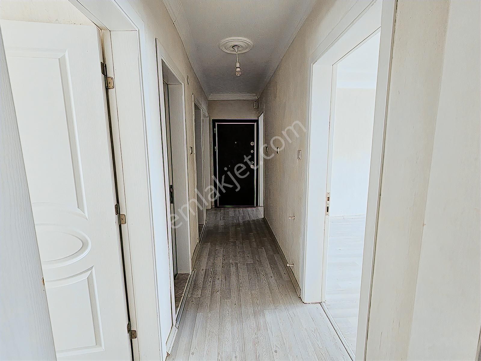 Buca Yeşilbağlar Mah Satılık 106m2 3+1 4 Kat Kullanışlı Daire - Görsel 9