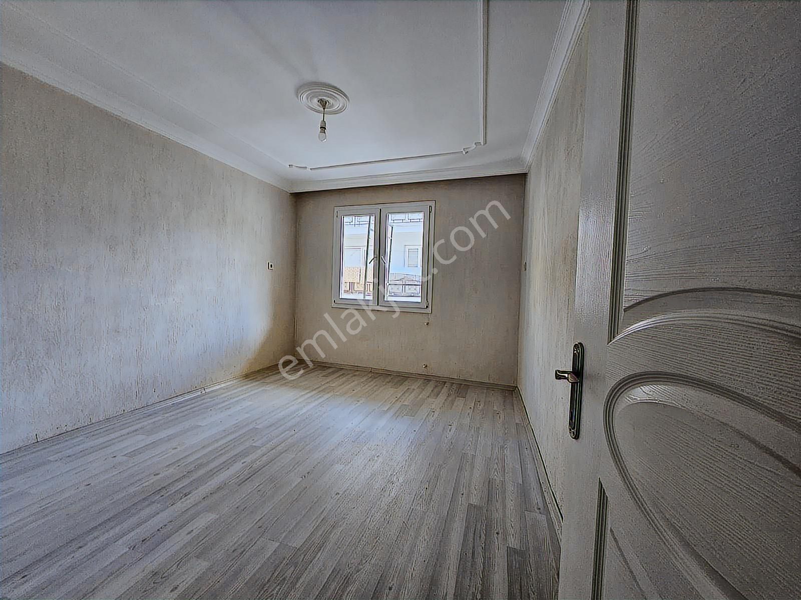 Buca Yeşilbağlar Mah Satılık 106m2 3+1 4 Kat Kullanışlı Daire - Görsel 3