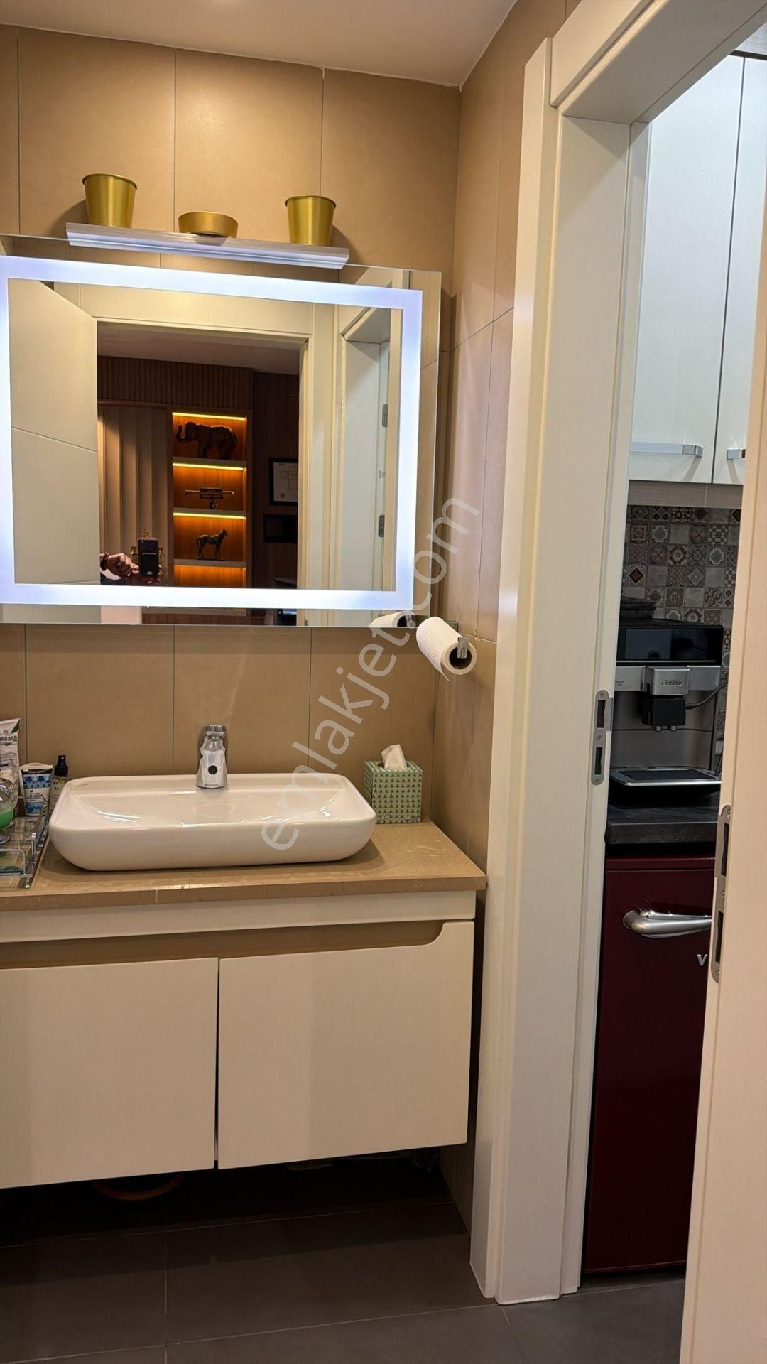 Maltepe Ofistanbul Plaza'da Özel Tasarımlı Ve Full Otomasyonlu 95/70m2 Net Kiralık 1+1 Ofis - Görsel 33