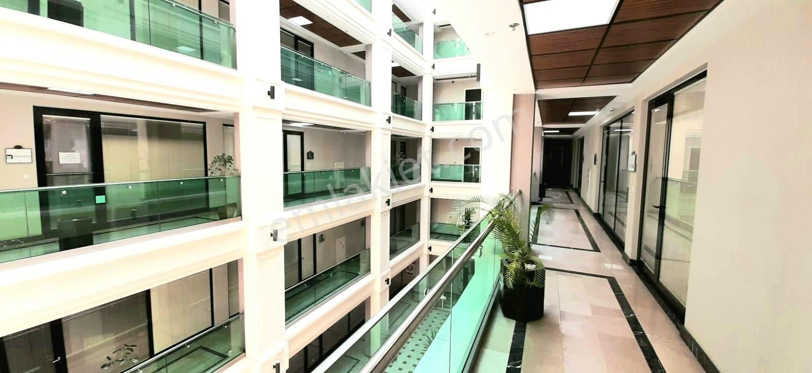 Maltepe Ofistanbul Plaza'da Özel Tasarımlı Ve Full Otomasyonlu 95/70m2 Net Kiralık 1+1 Ofis - Görsel 9