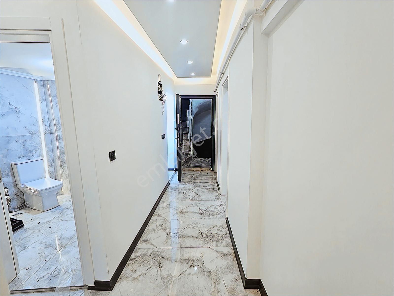 Buca Yeşilbağlar Mah Satılık Köşe Daire 85m2 2+1 2.kat - Görsel 13