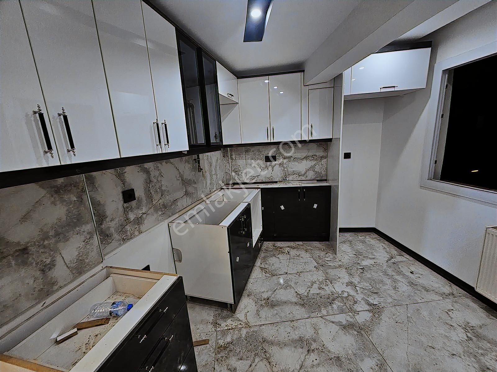 Buca Yeşilbağlar Mah Satılık Köşe Daire 85m2 2+1 2.kat - Görsel 31