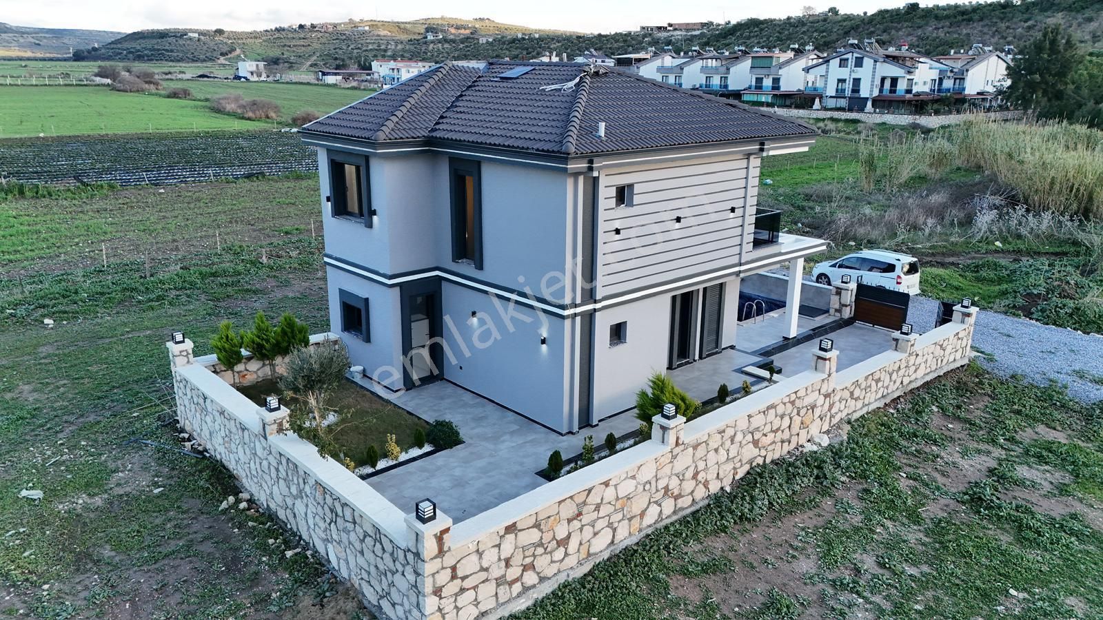 Didim Mavişehir’de Denize 500 Metre Tam Müstakil Villa - Görsel 5