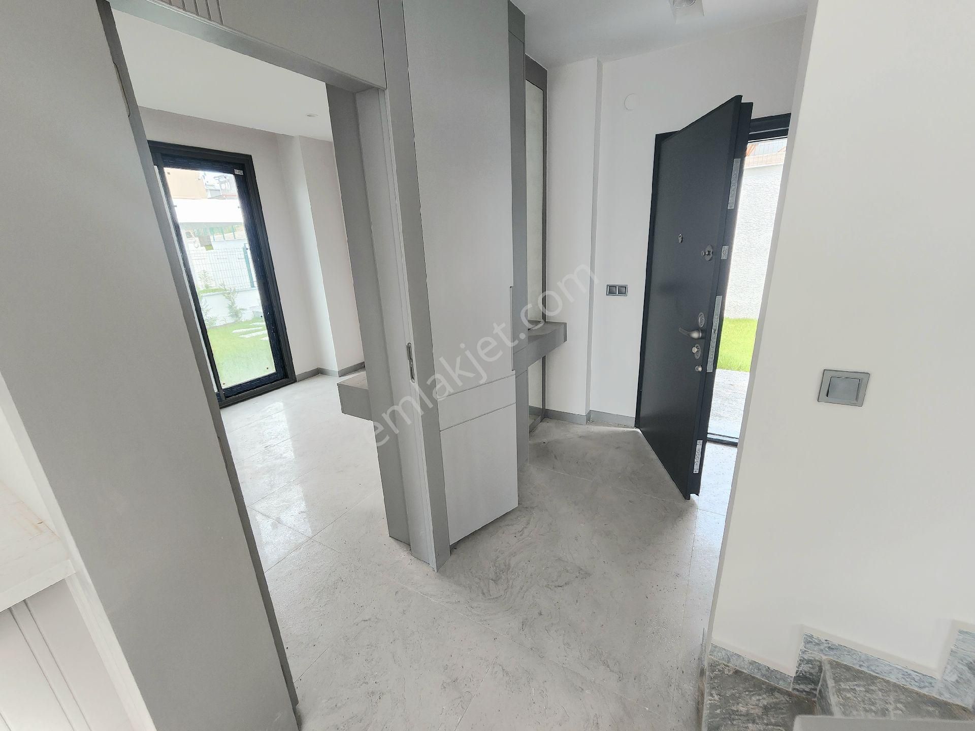 Soğucak Harika Konum Tam Müstakil Özel Havuzlu Villalar - Görsel 19