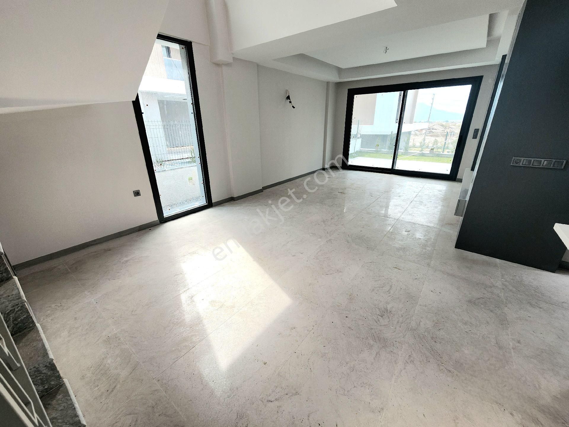 Soğucak Harika Konum Tam Müstakil Özel Havuzlu Villalar - Görsel 16