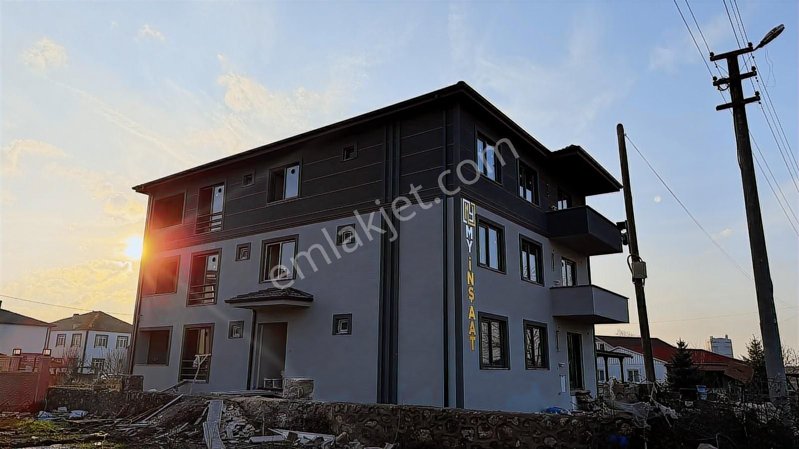 Yön Group Tan Satılık 1+1 Lüks Daire - Görsel 14