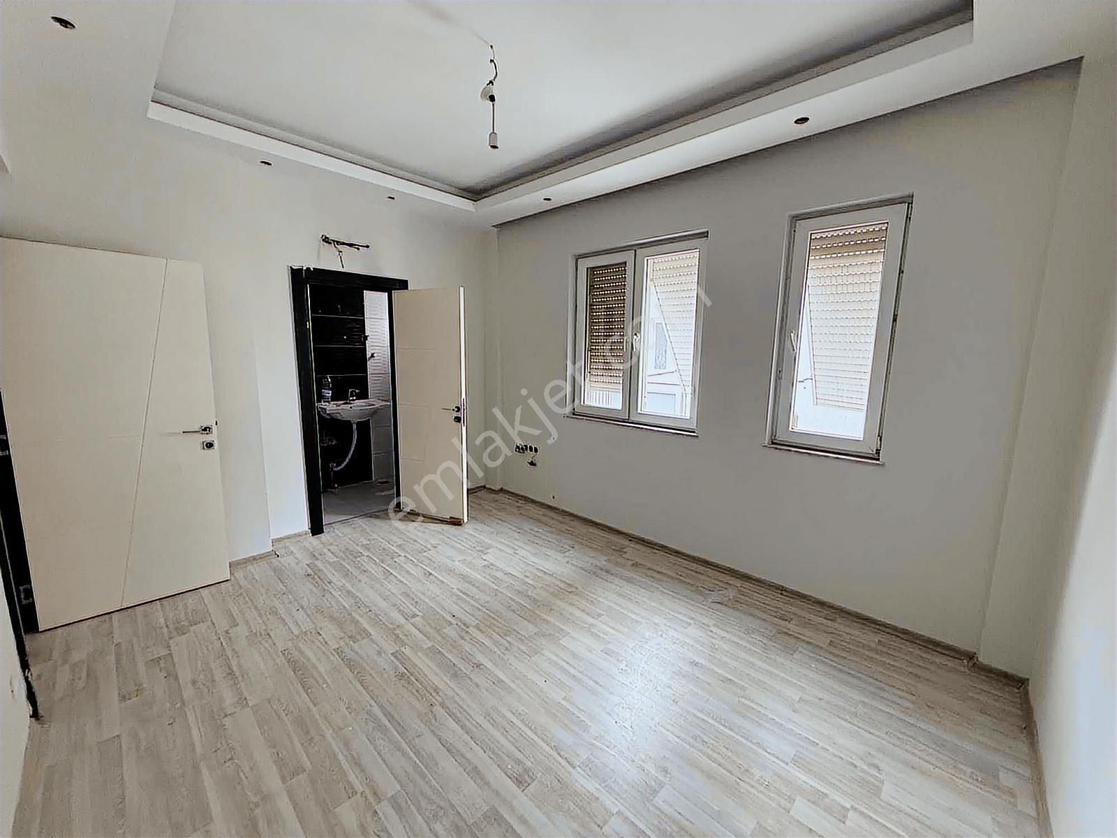Süper Genişlikte Cadde Üstü İçi Sıfır Yapılı 3+1 Kiralık Daire - Görsel 11