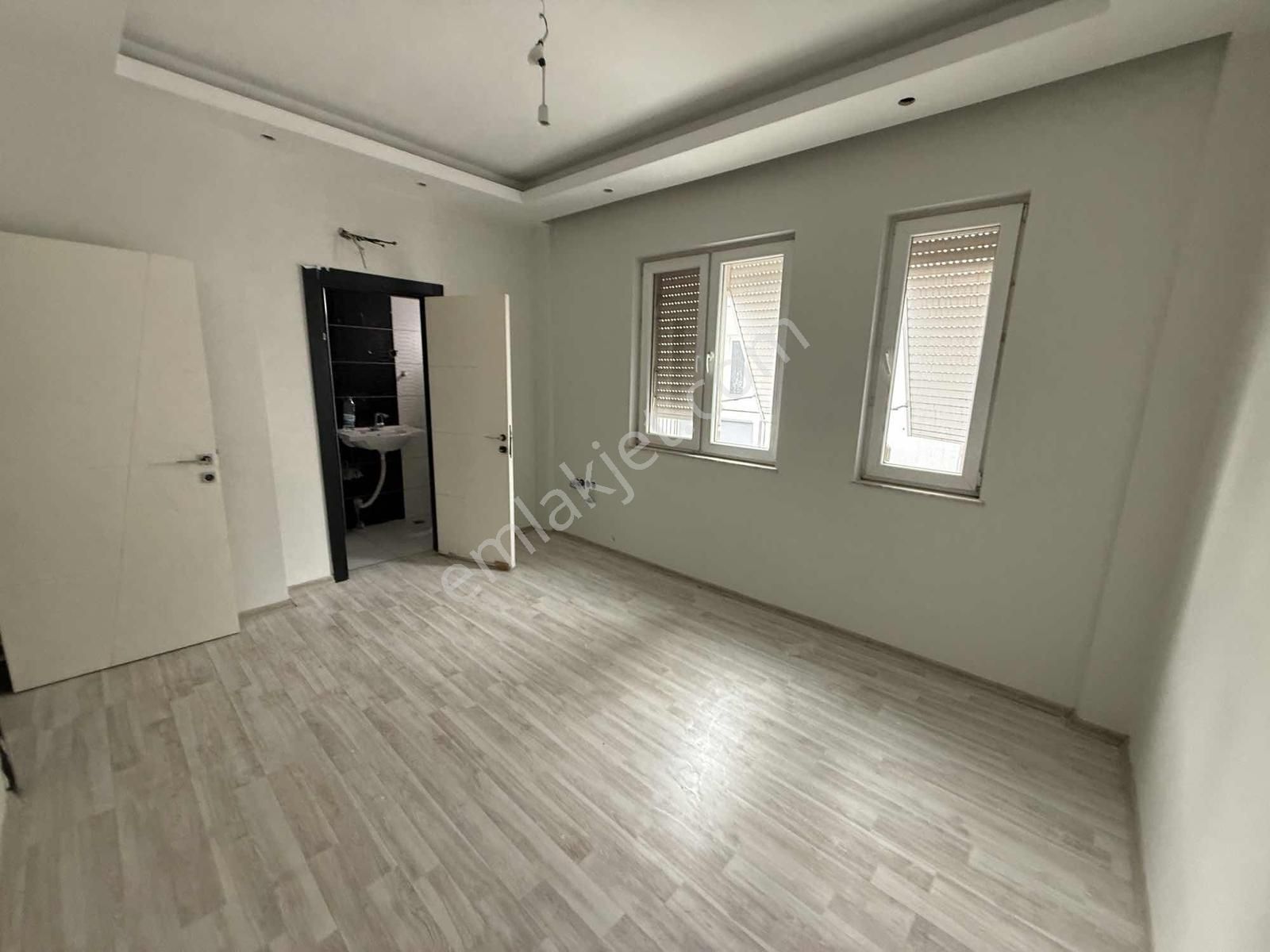 Süper Genişlikte Cadde Üstü İçi Sıfır Yapılı 3+1 Kiralık Daire - Görsel 21